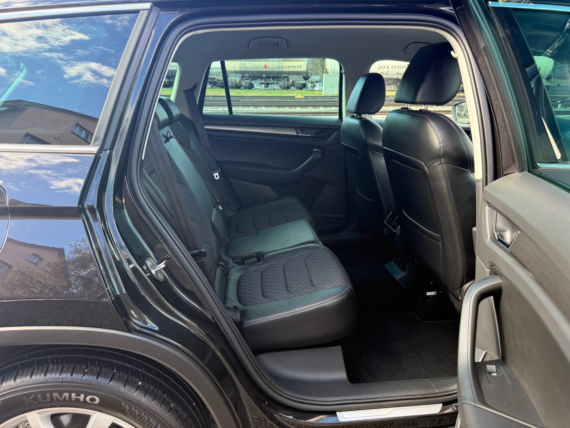 SKODA Kodiaq 2.0 TSI Ambition 4x4-image-13