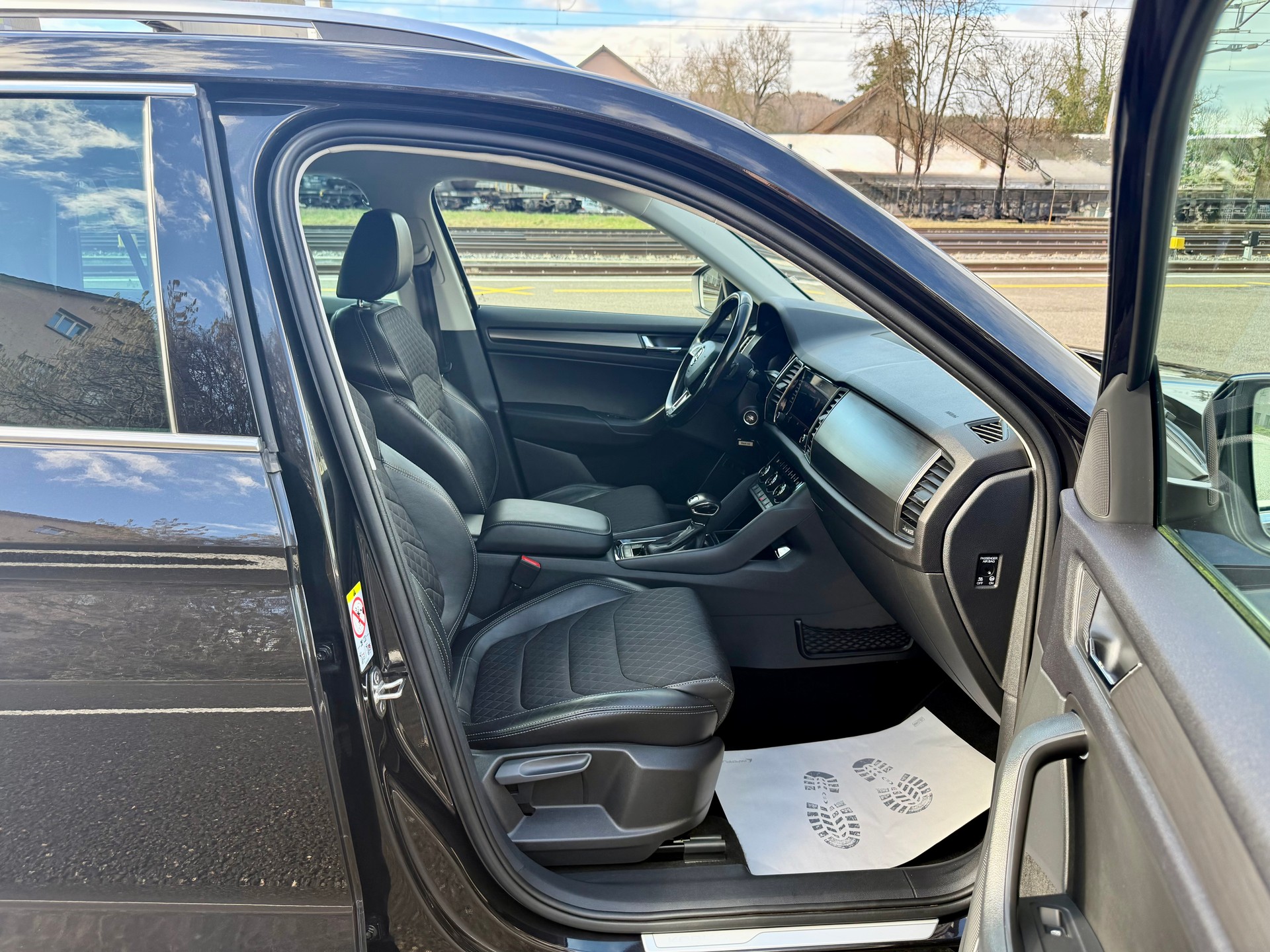 SKODA Kodiaq 2.0 TSI Ambition 4x4-image-12