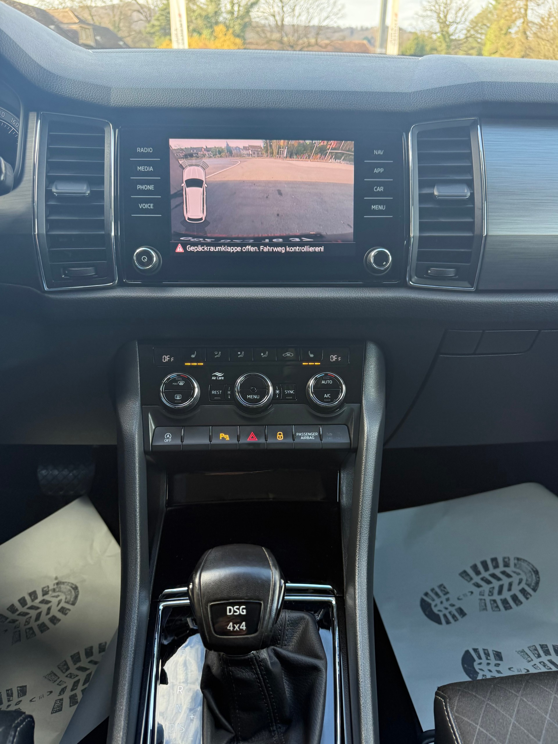 SKODA Kodiaq 2.0 TSI Ambition 4x4-image-6