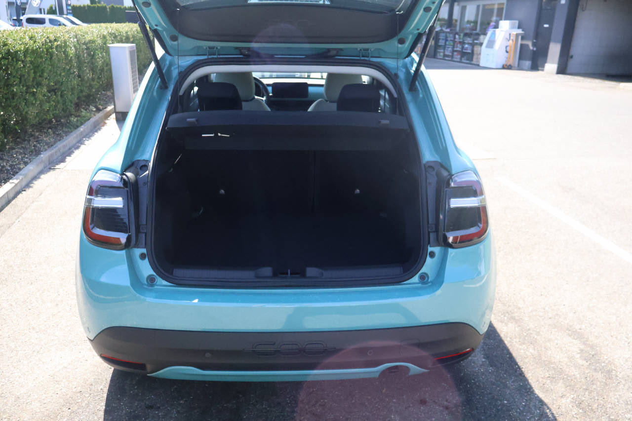 FIAT 600 1.2 Hybrid Swiss Edition-image-4