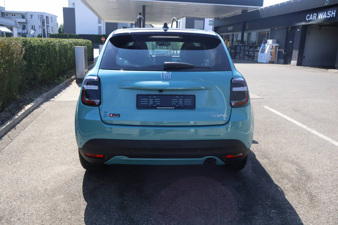 FIAT 600 1.2 Hybrid Swiss Edition-image-3