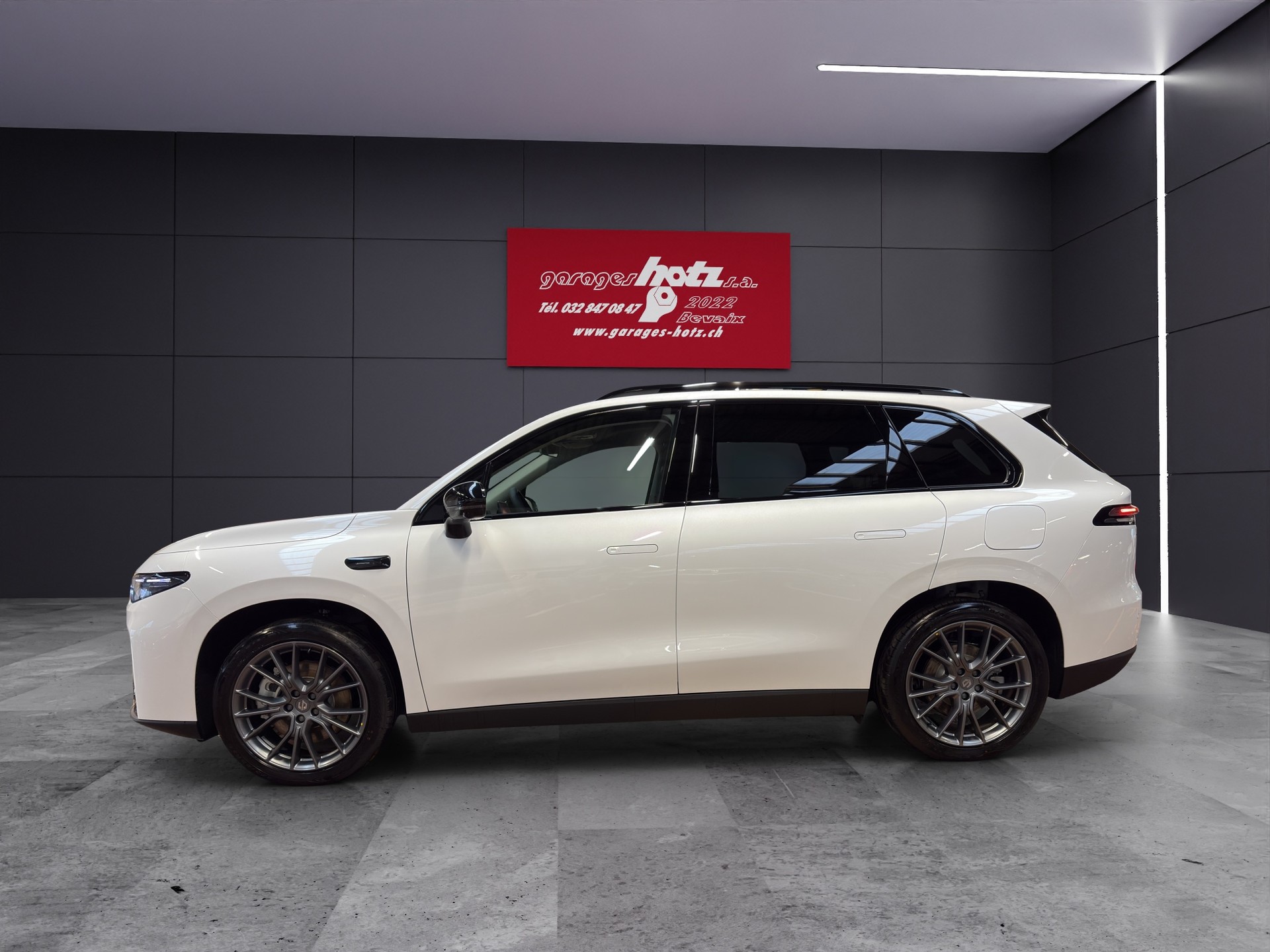 LEAPMOTOR C10 82kWh AWD Design-image-1
