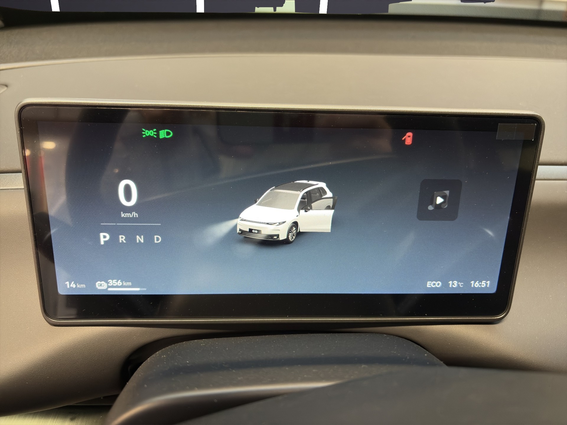 LEAPMOTOR C10 82kWh AWD Design-image-7