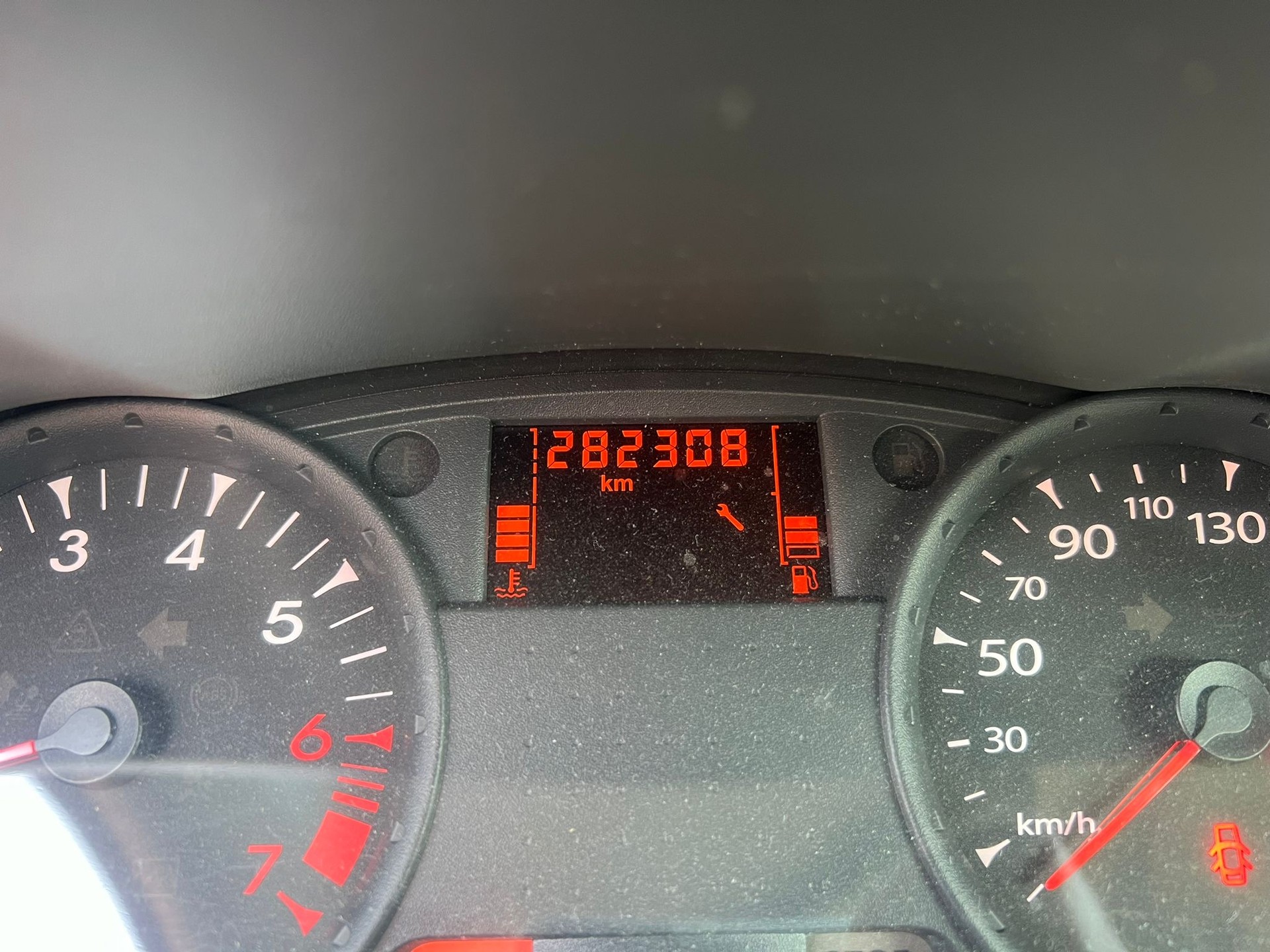 RENAULT Clio 1.2 16V Expression-image-10