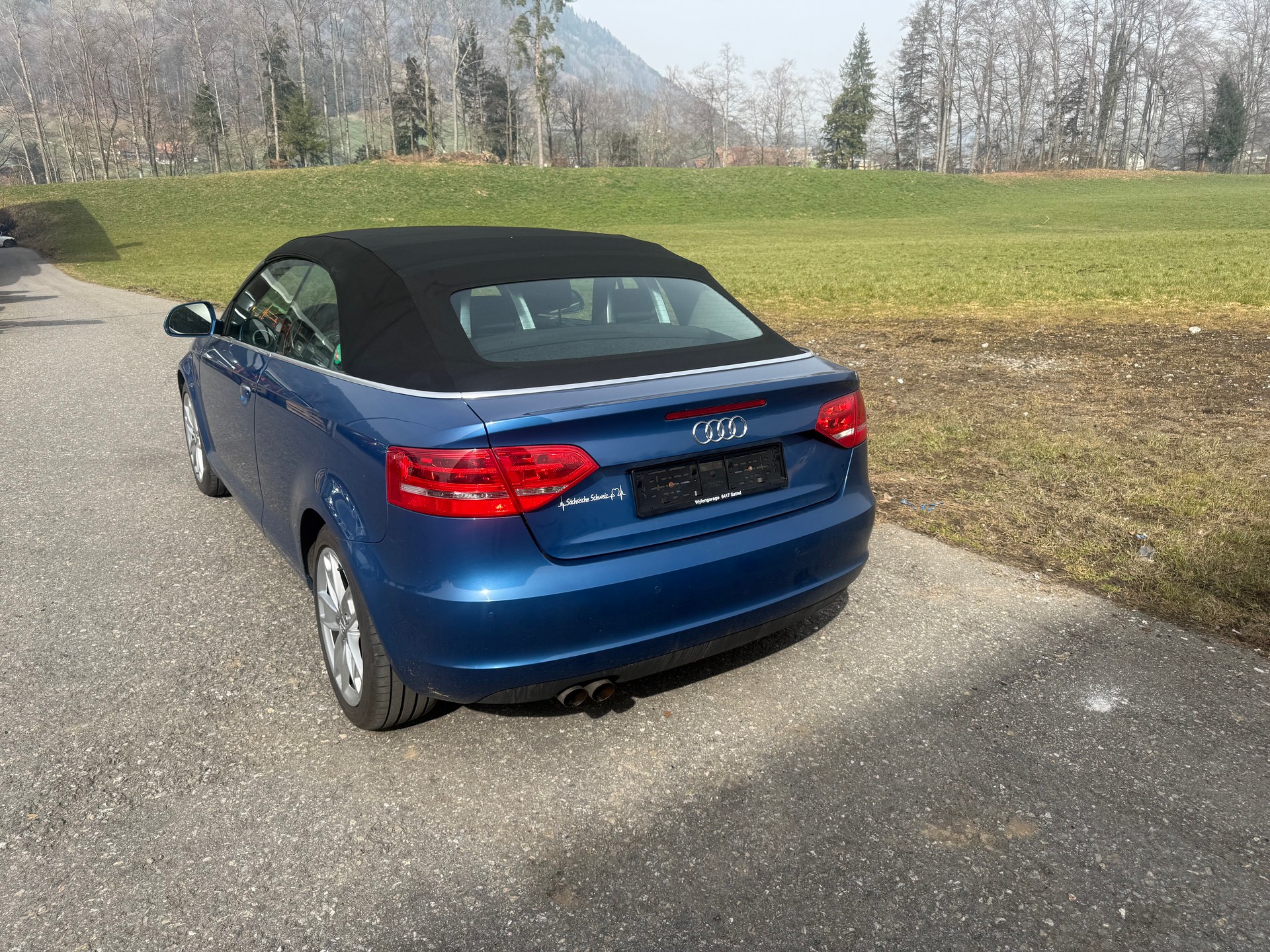 AUDI A3 Cabriolet 2.0 TDI Ambition-image-3