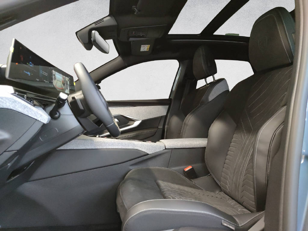 PEUGEOT 3008 1.6 PHEV GT-image-9