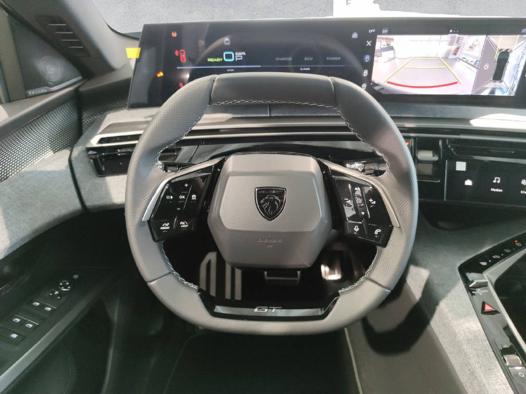 PEUGEOT 3008 1.6 PHEV GT-image-11