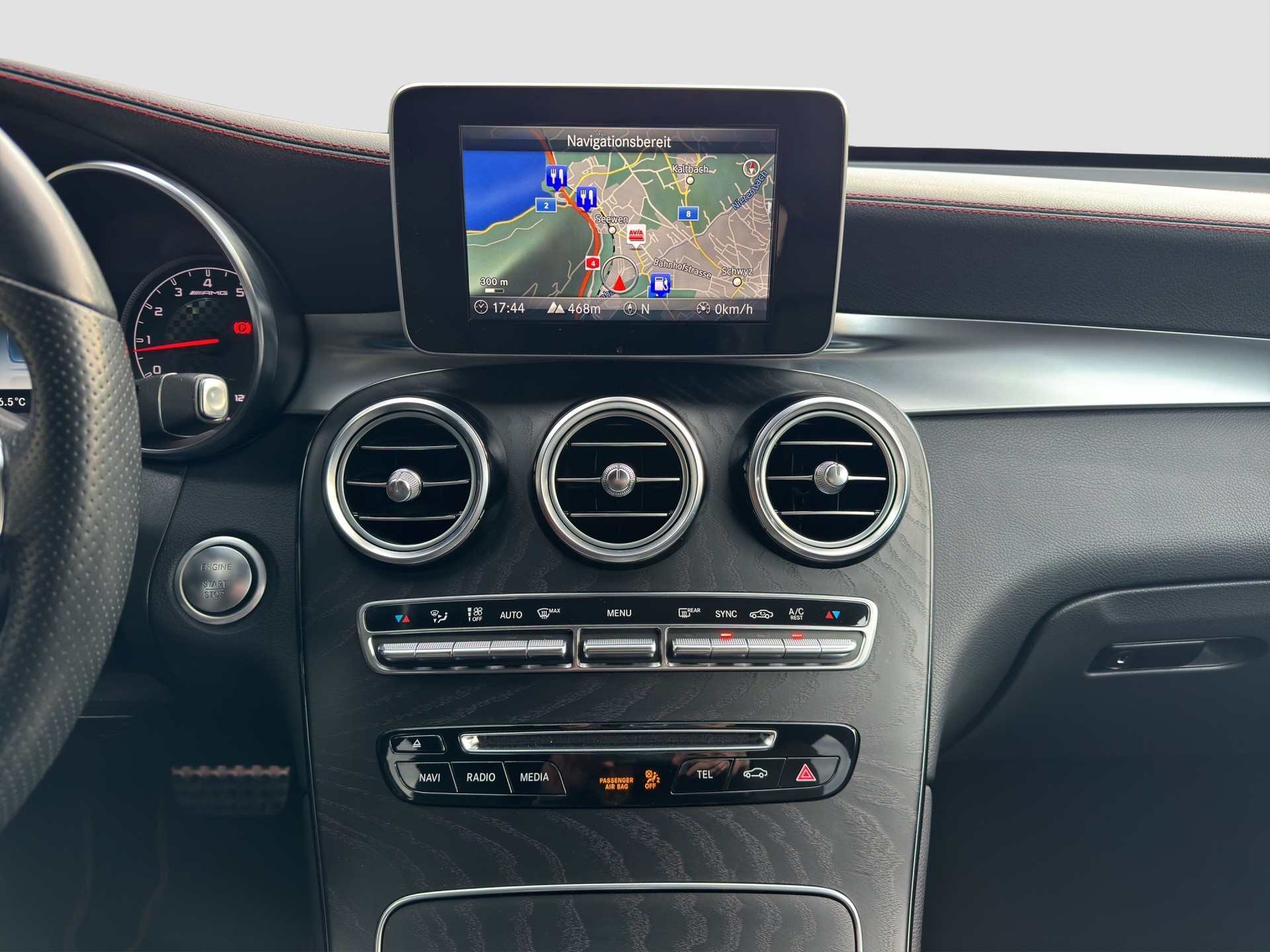 MERCEDES-BENZ GLC 43 AMG 4Matic 9G-Tronic-image-4