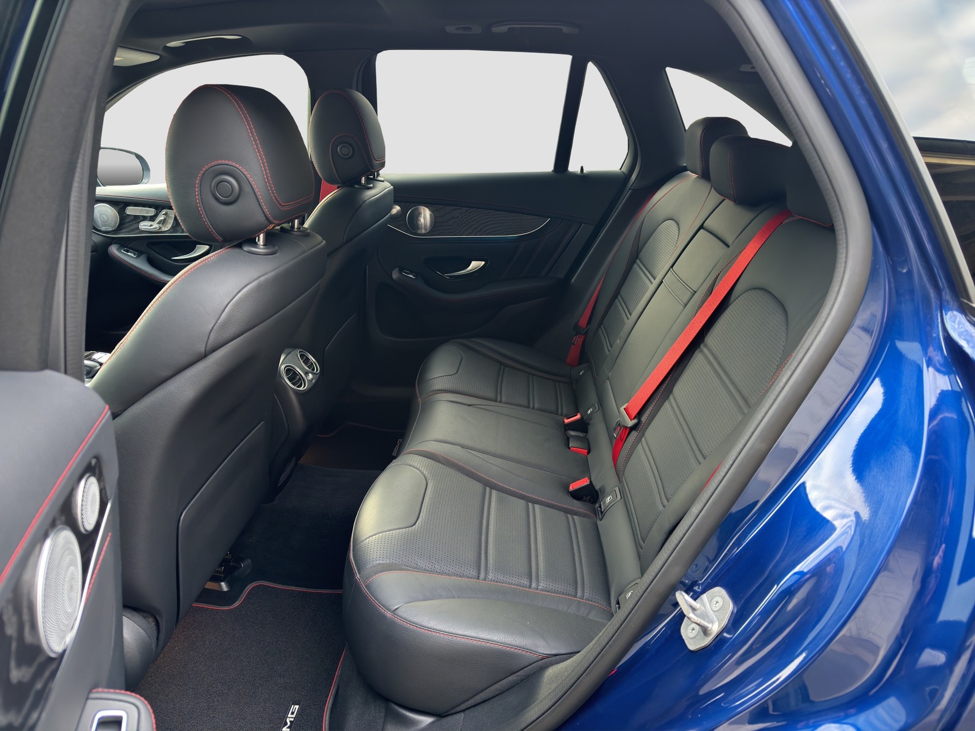 MERCEDES-BENZ GLC 43 AMG 4Matic 9G-Tronic-image-11