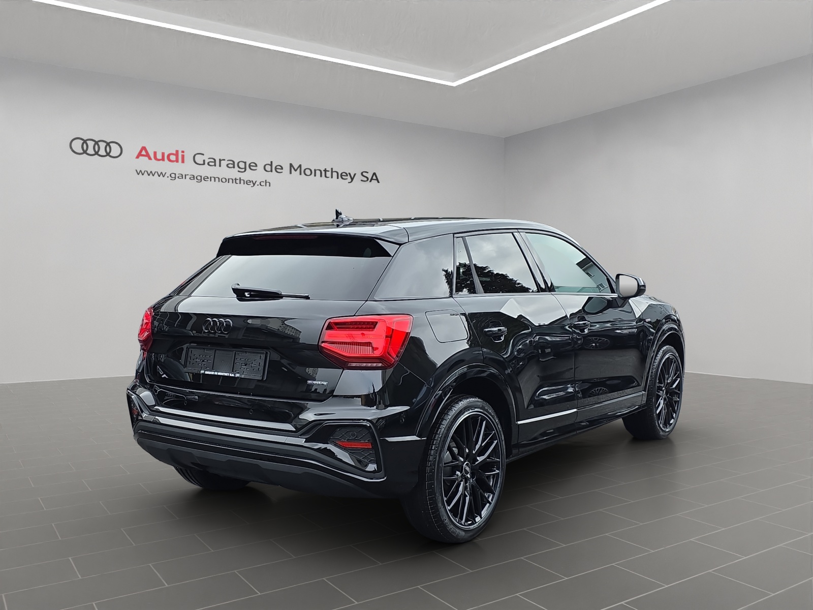 AUDI Q2 40 TFSI S line Attraction quattro S-tronic-image-3