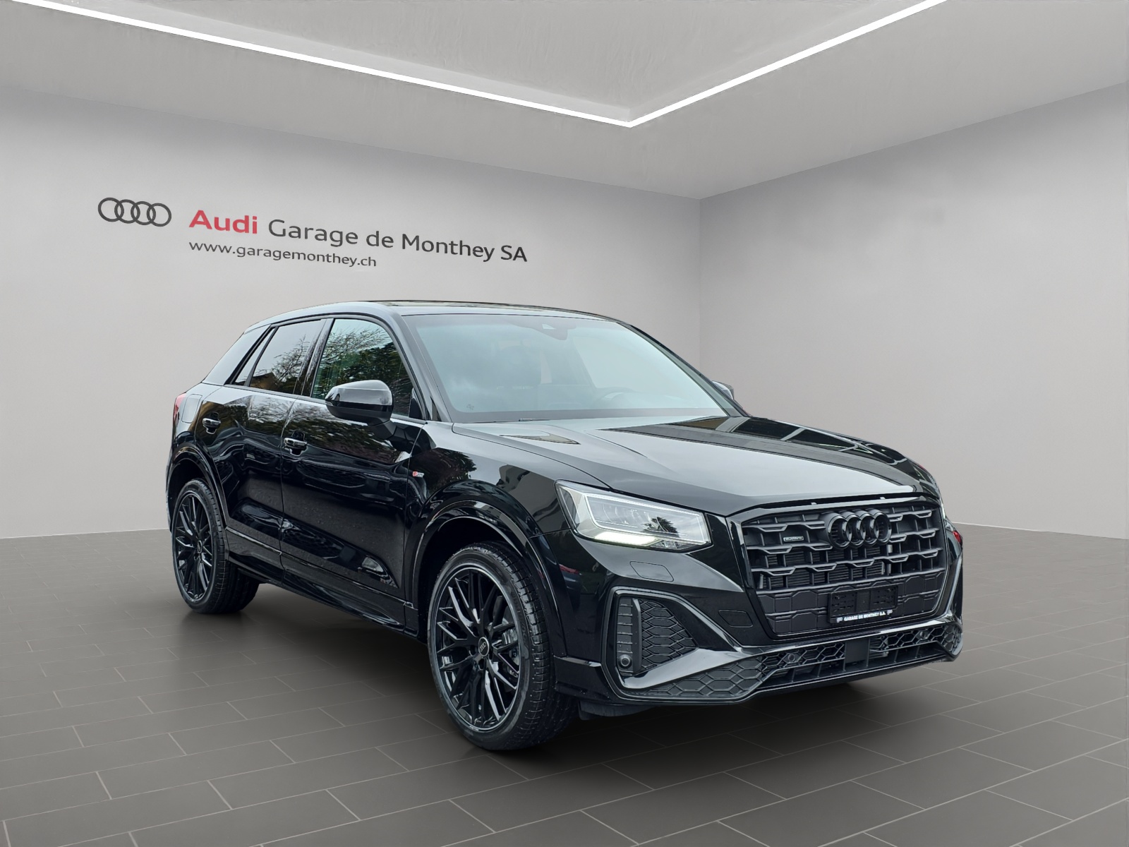 AUDI Q2 40 TFSI S line Attraction quattro S-tronic-image-2