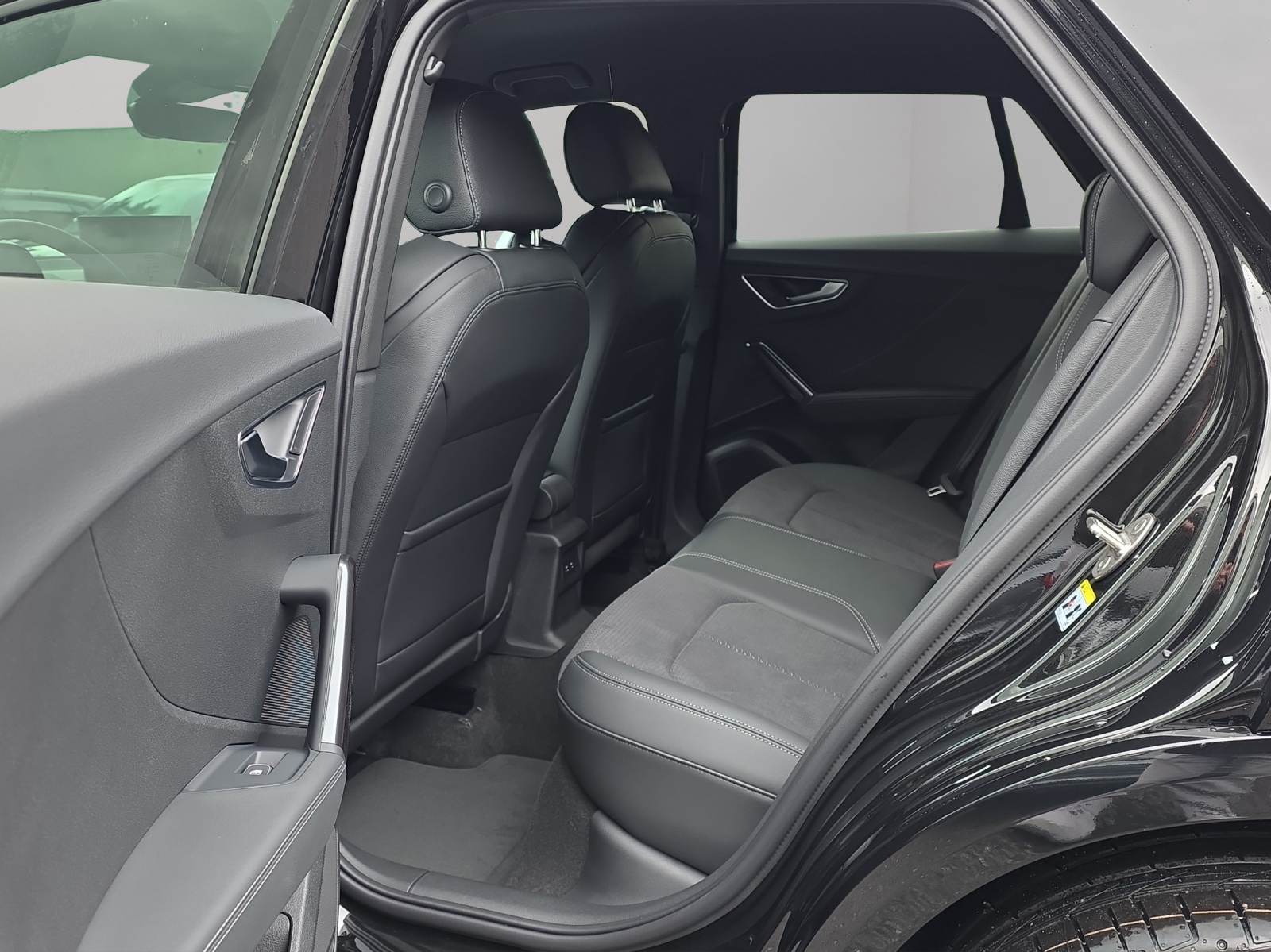 AUDI Q2 40 TFSI S line Attraction quattro S-tronic-image-8
