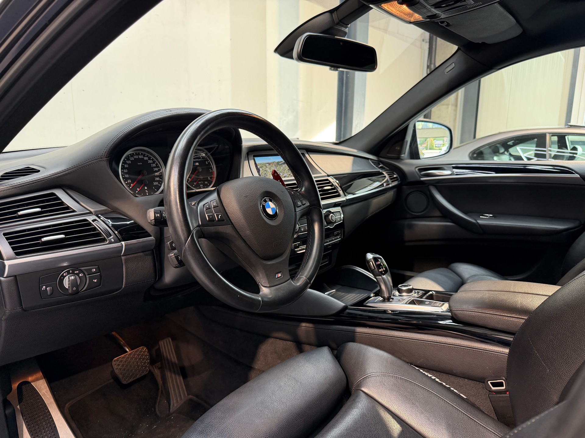 BMW X6 M Steptronic-image-8