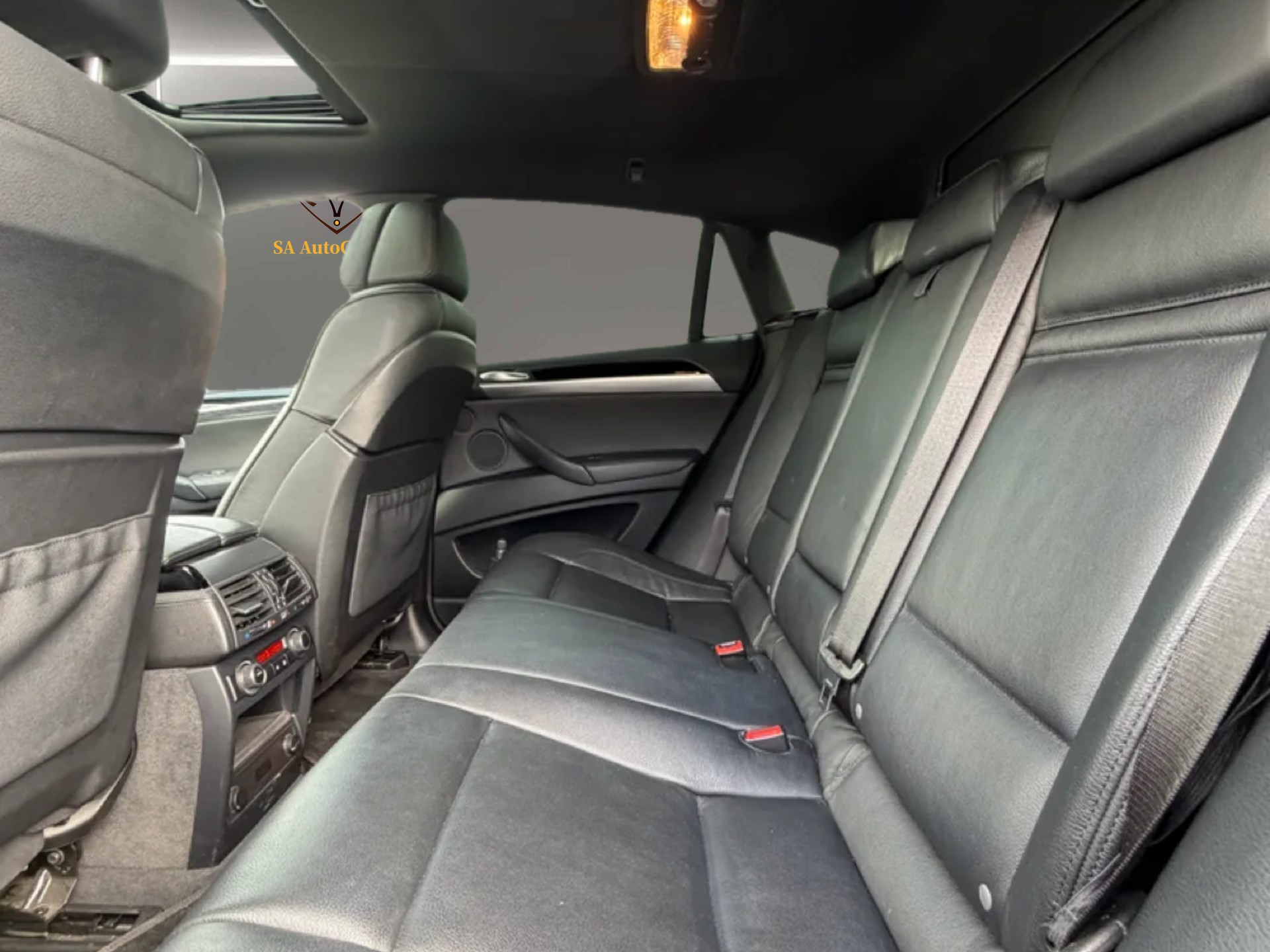 BMW X6 M Steptronic-image-12