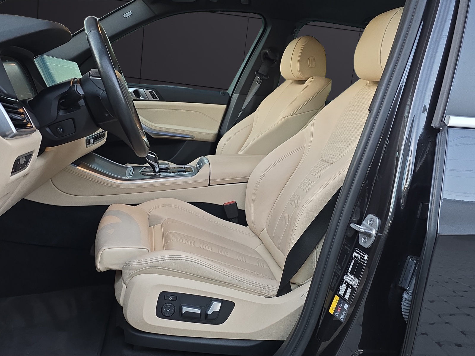 BMW X5 xDrive45e Steptronic CH-Fahrzeug-image-8