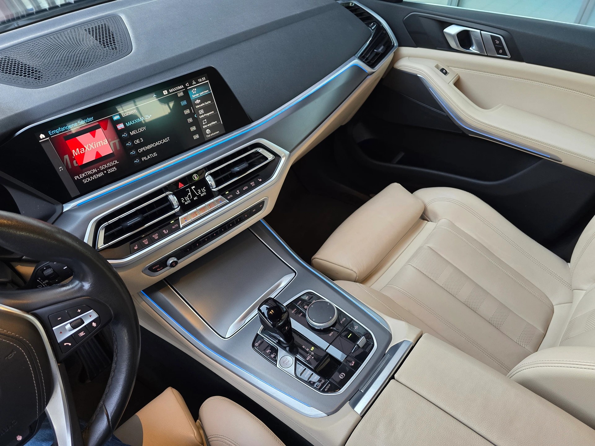 BMW X5 xDrive45e Steptronic CH-Fahrzeug-image-11