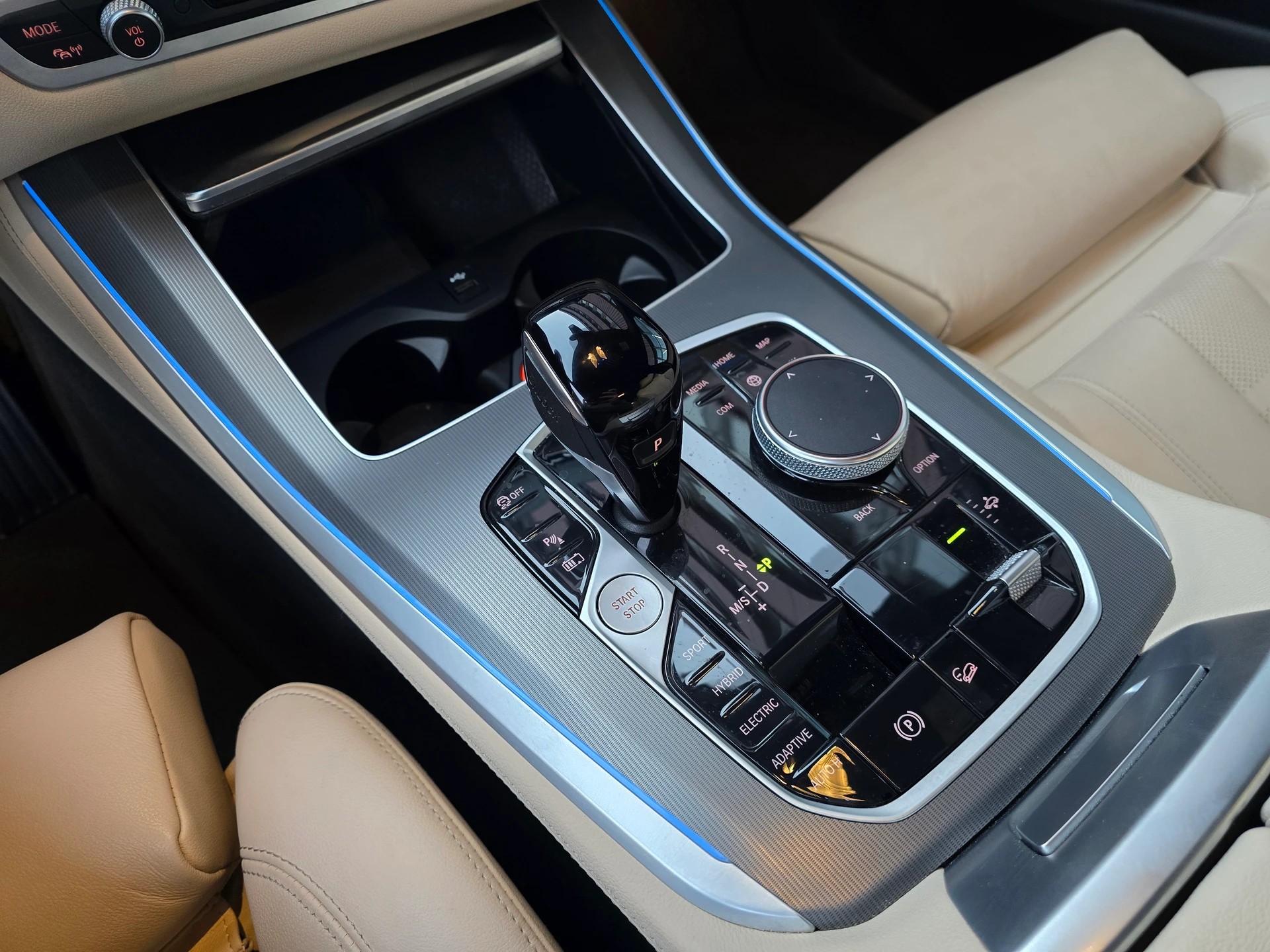 BMW X5 xDrive45e Steptronic CH-Fahrzeug-image-15