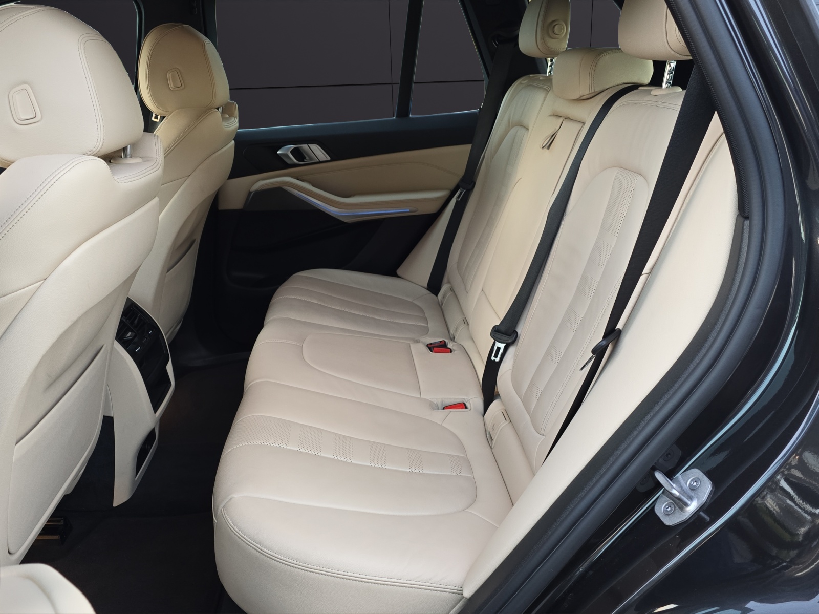 BMW X5 xDrive45e Steptronic CH-Fahrzeug-image-18