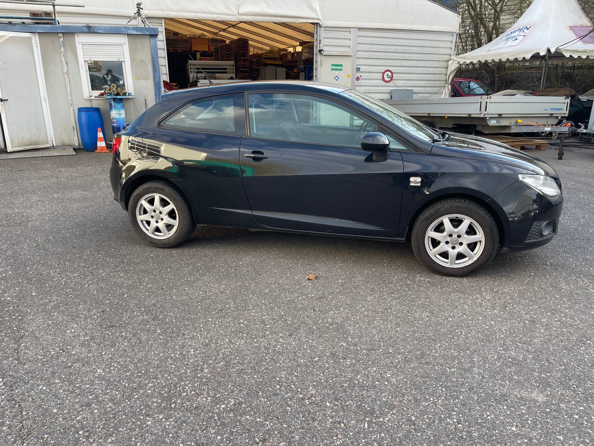 SEAT Ibiza SC 1.6 Sport frisch ab Mfk-image-3