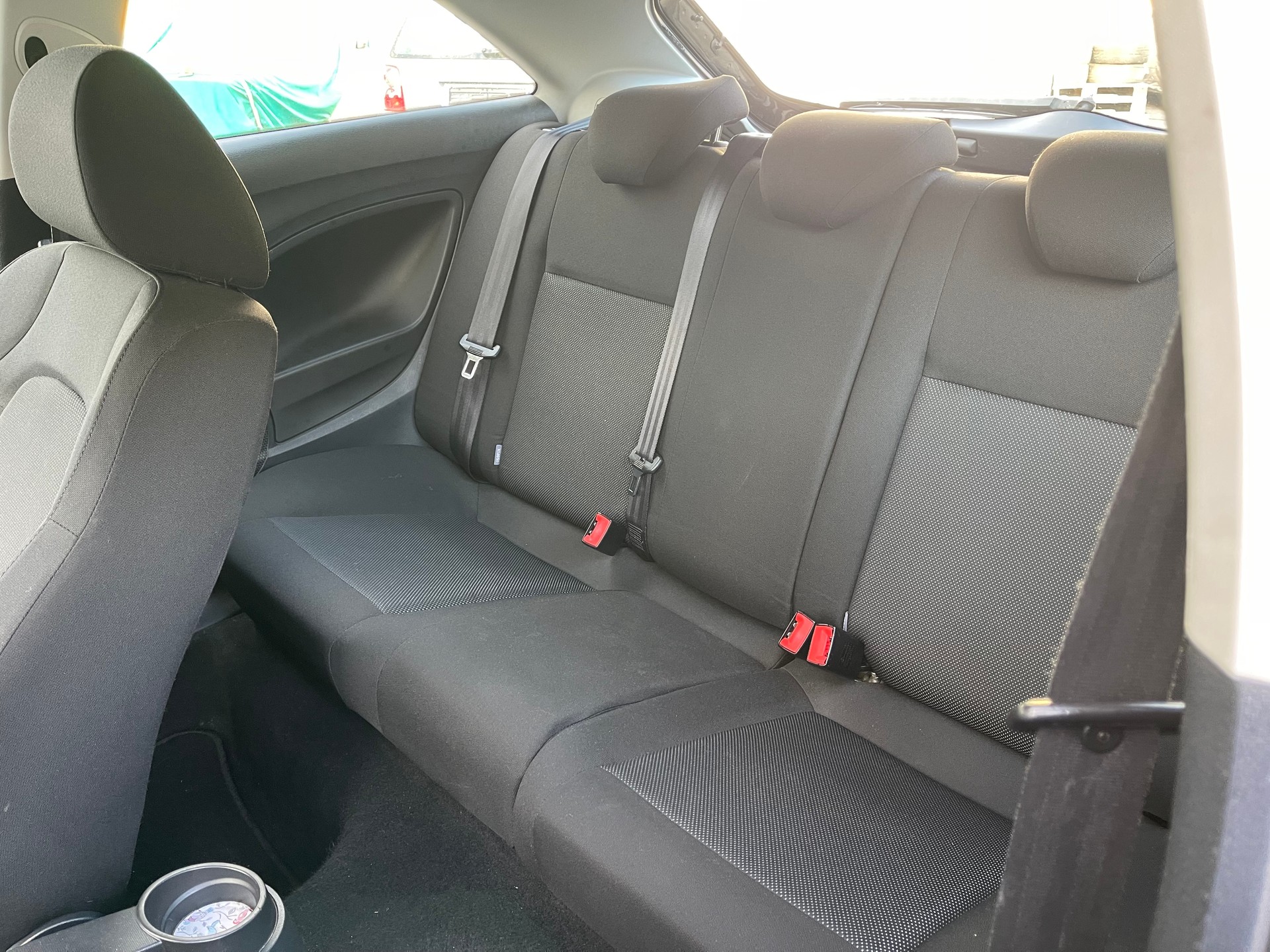 SEAT Ibiza SC 1.6 Sport frisch ab Mfk-image-8