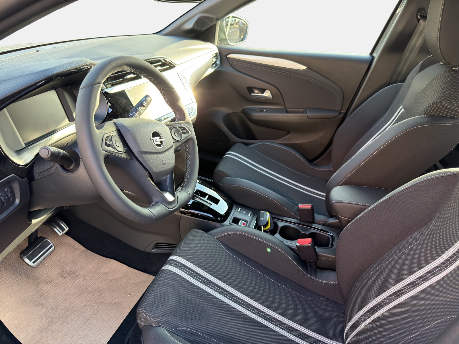 OPEL Corsa 1.2T/100 Viva-image-9