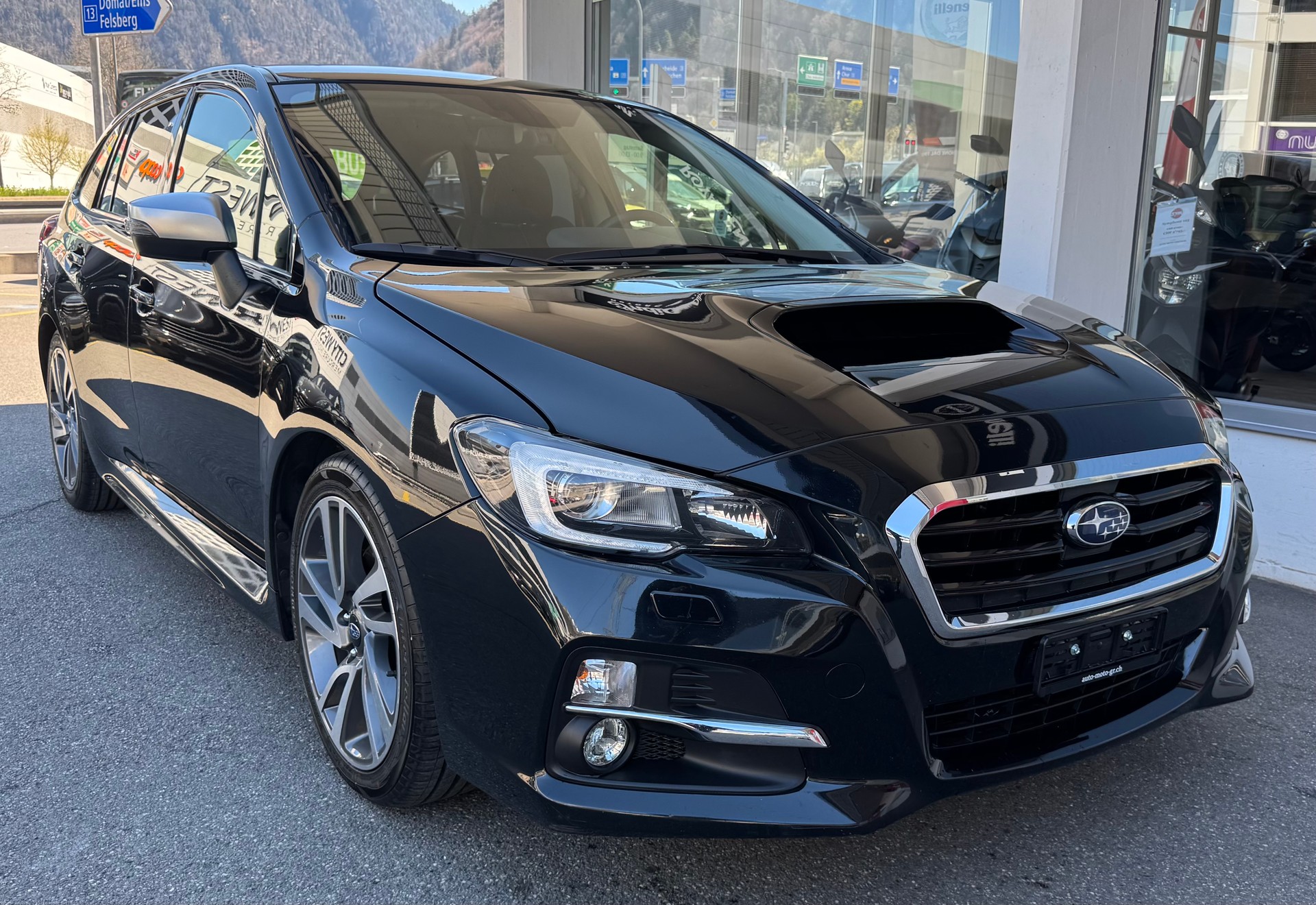 SUBARU Levorg 1.6DIT Luxury S AWD Lineartronic-image-0