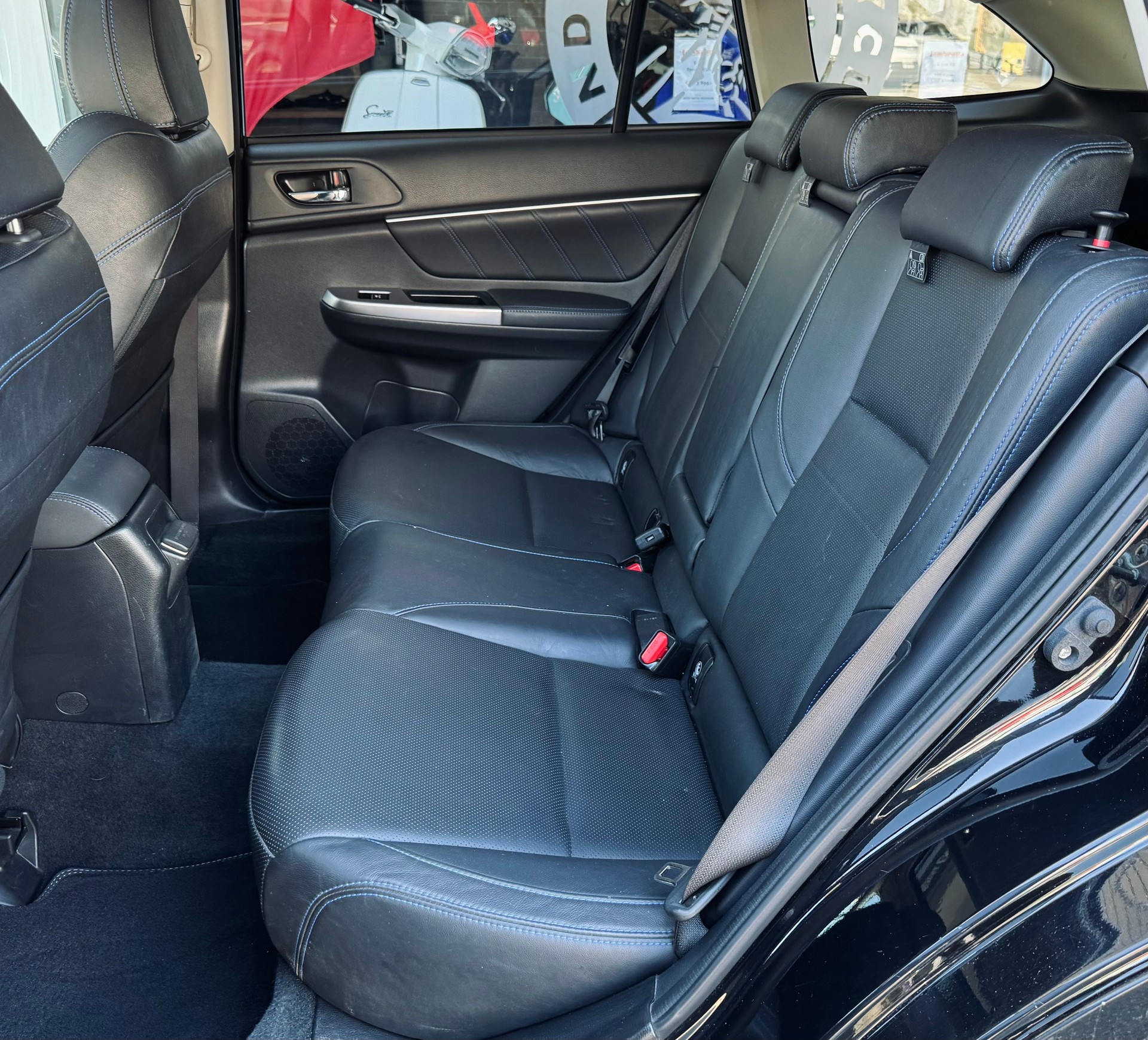 SUBARU Levorg 1.6DIT Luxury S AWD Lineartronic-image-9