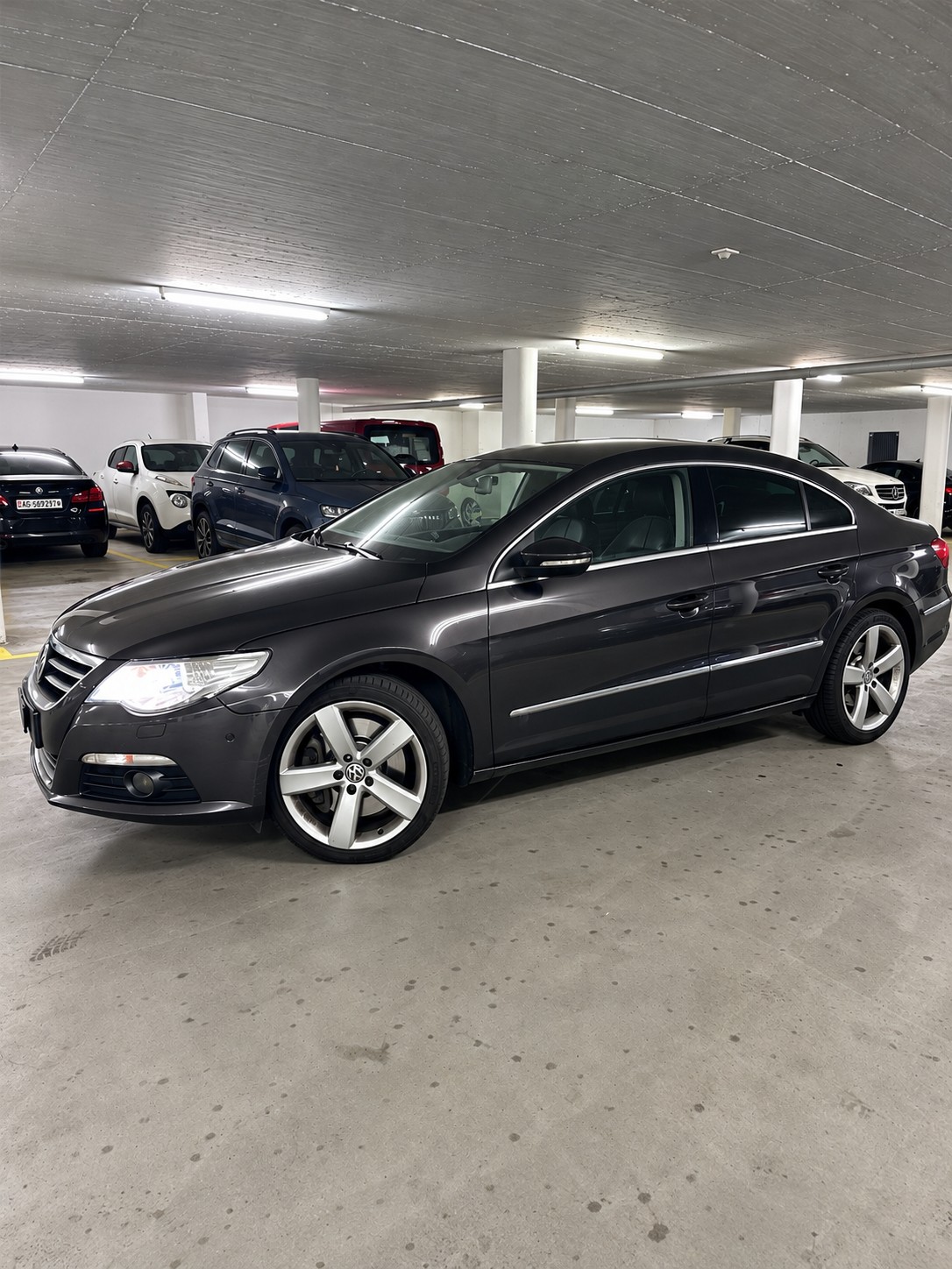 VW Passat CC 3.6 V6 FSI 4Motion-image-2