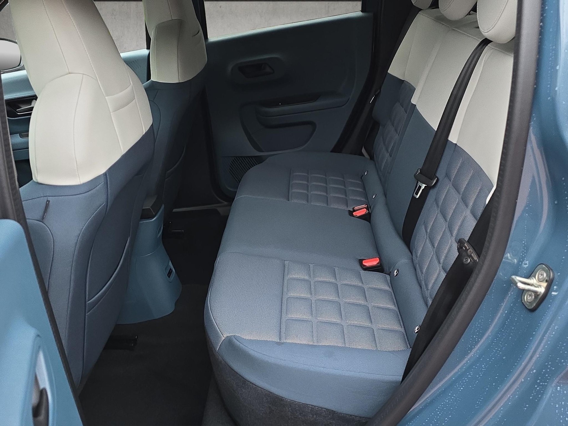 FIAT Grande Panda 1.2 Hybrid La Prima-image-12