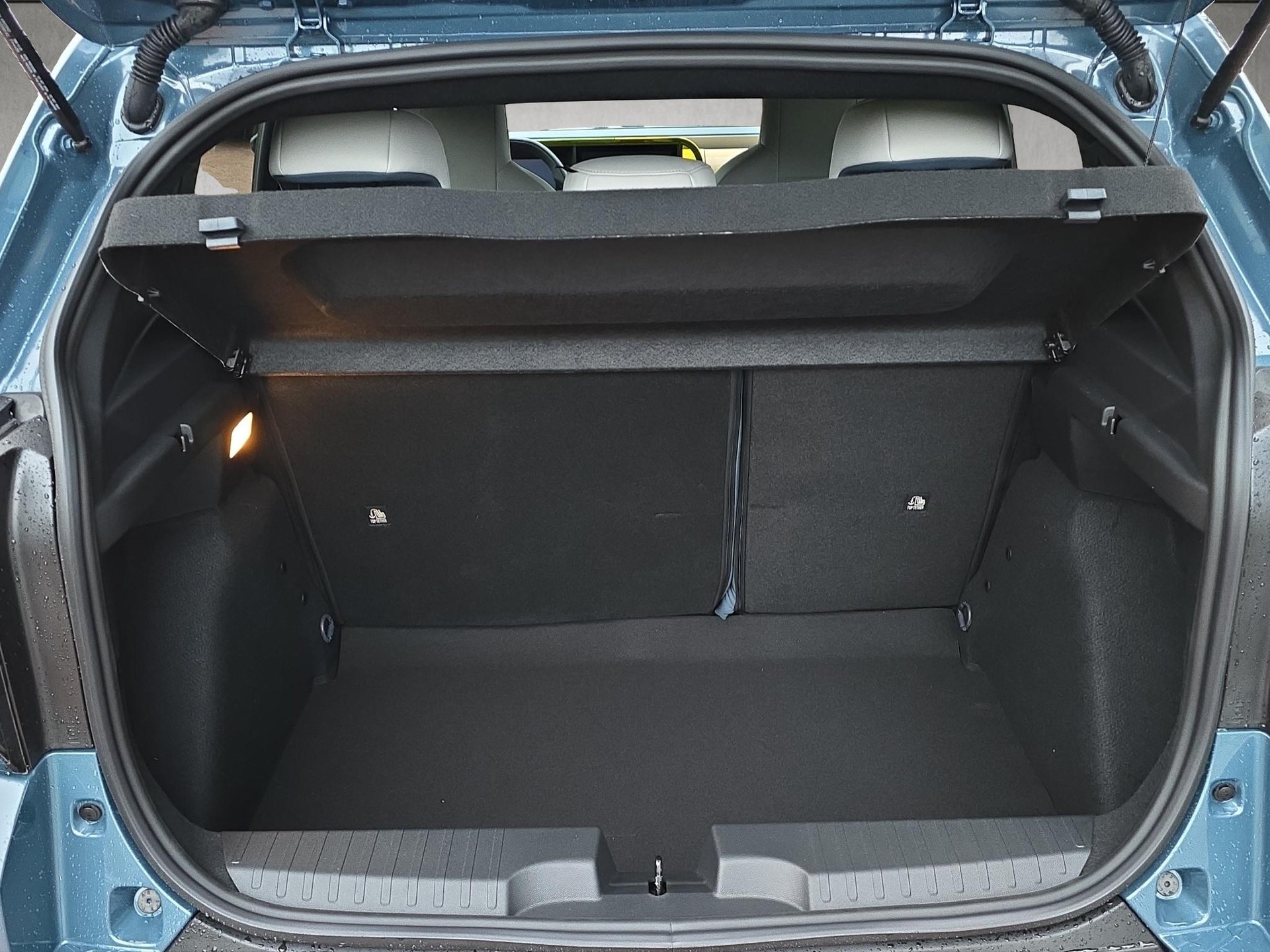 FIAT Grande Panda 1.2 Hybrid La Prima-image-13