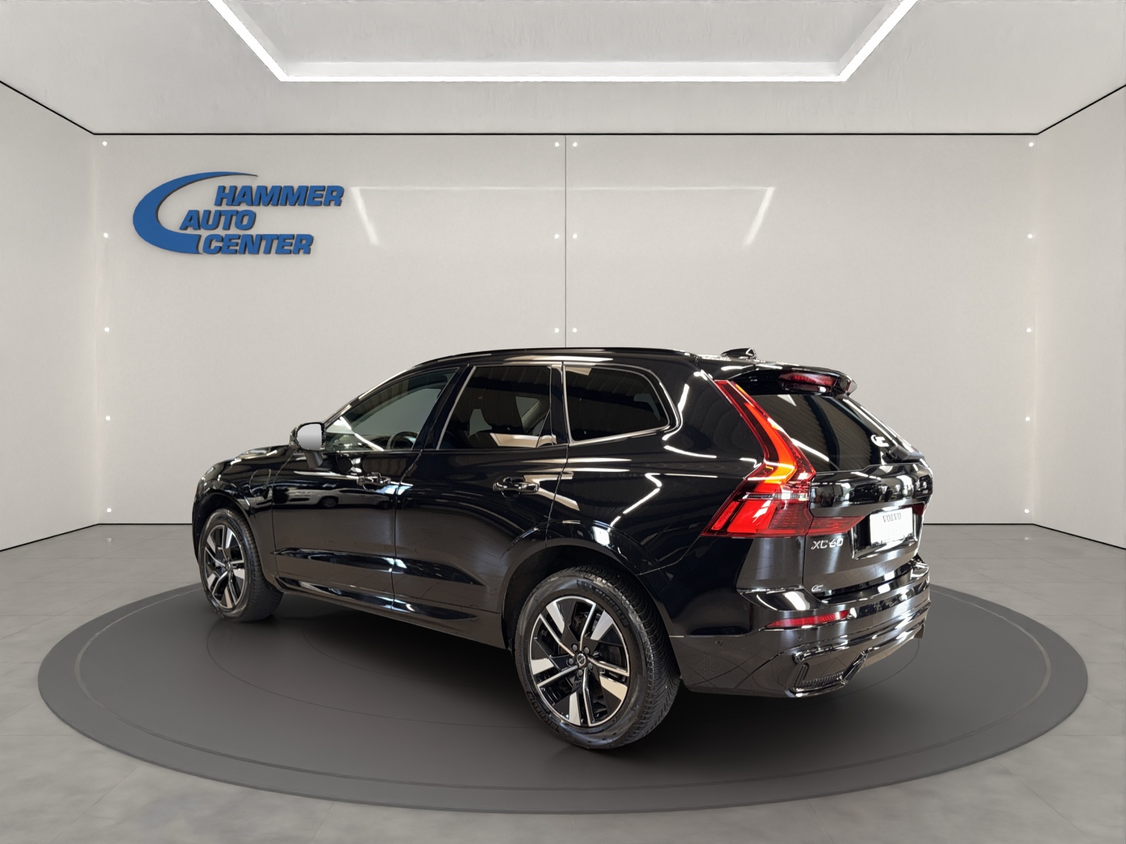 VOLVO XC60 2.0 T6 TE Plus Dark eAWD-image-2