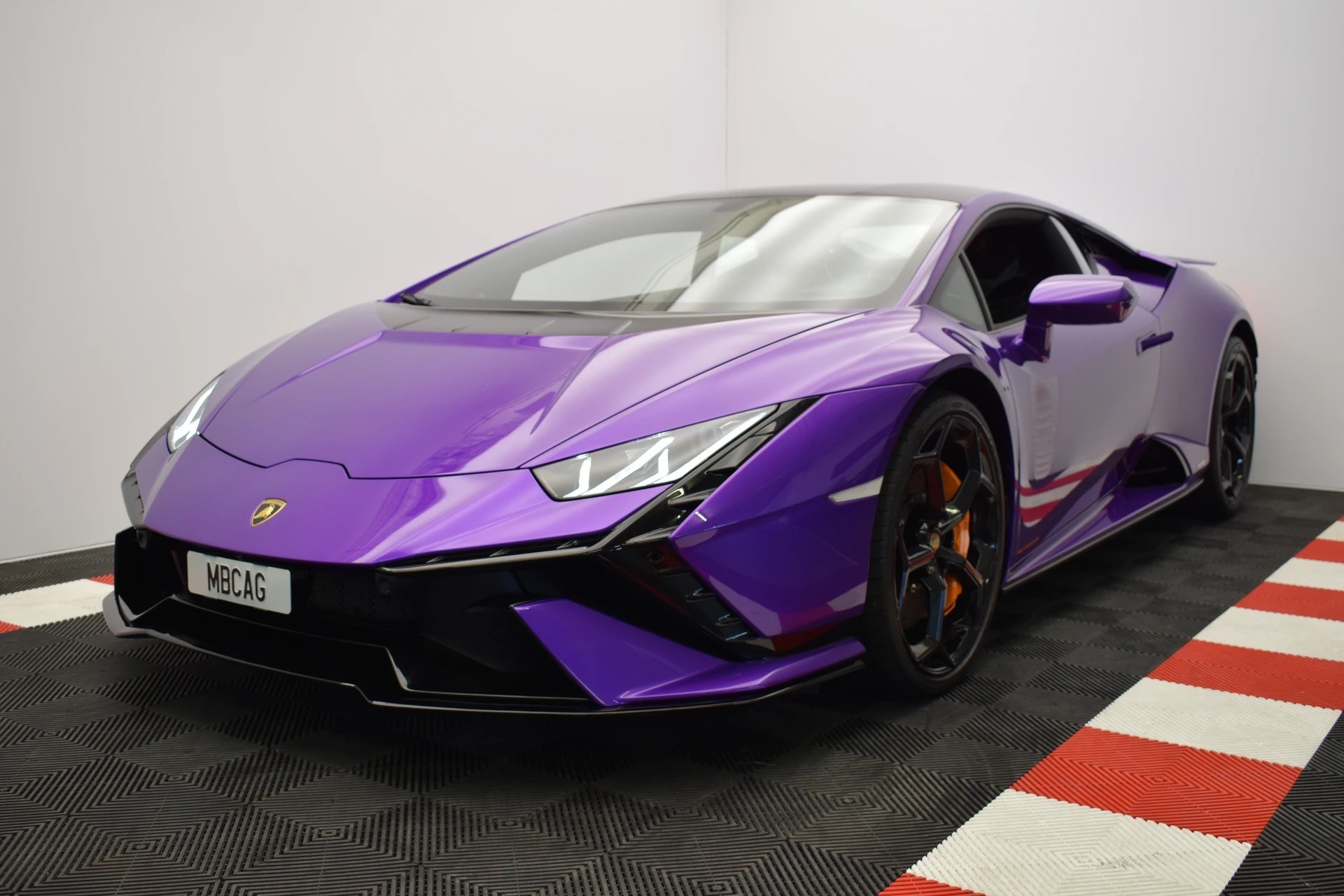 LAMBORGHINI Huracan Tecnica Coupé "viola pasifae"