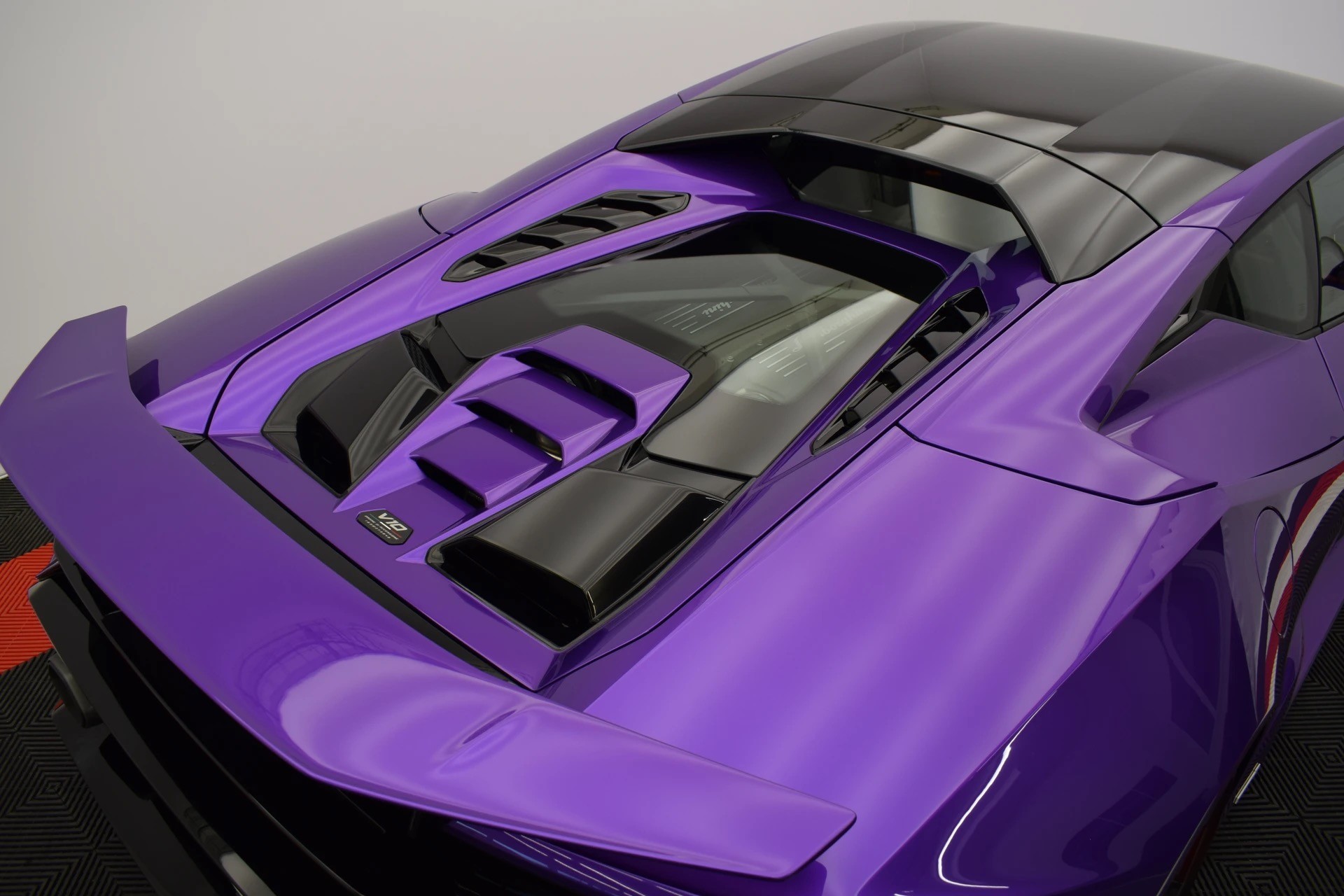 LAMBORGHINI Huracan Tecnica Coupé "viola pasifae"-image-14