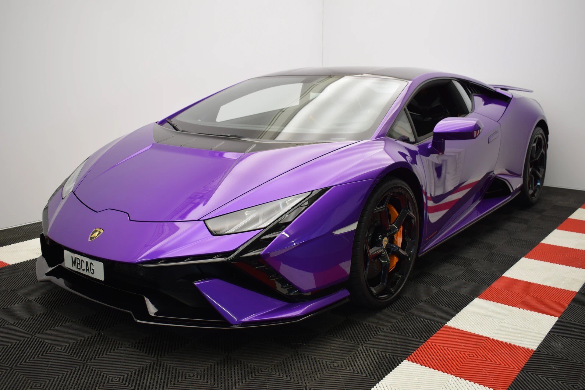LAMBORGHINI Huracan Tecnica Coupé "viola pasifae"-image-6