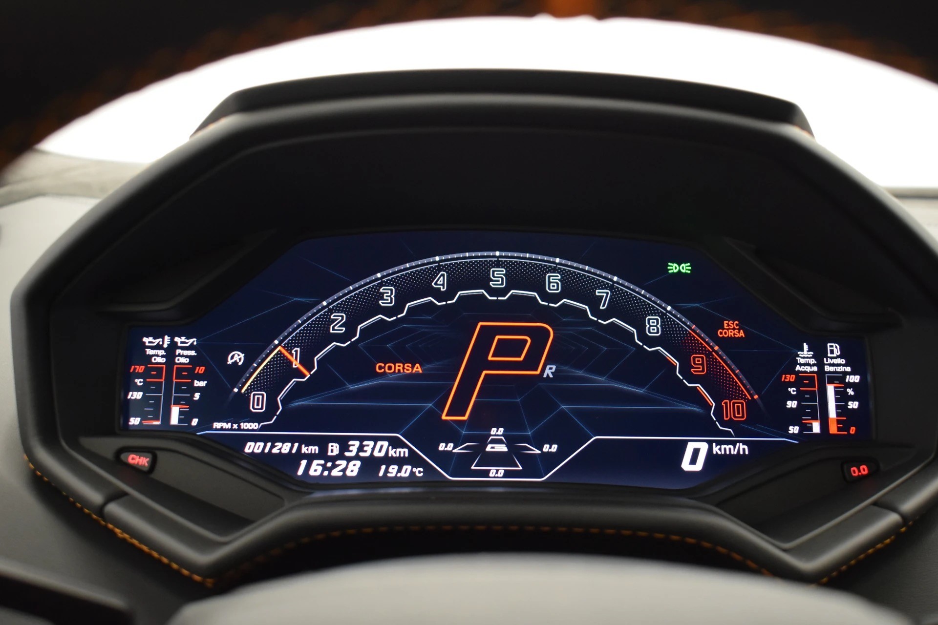 LAMBORGHINI Huracan Tecnica Coupé "viola pasifae"-image-22