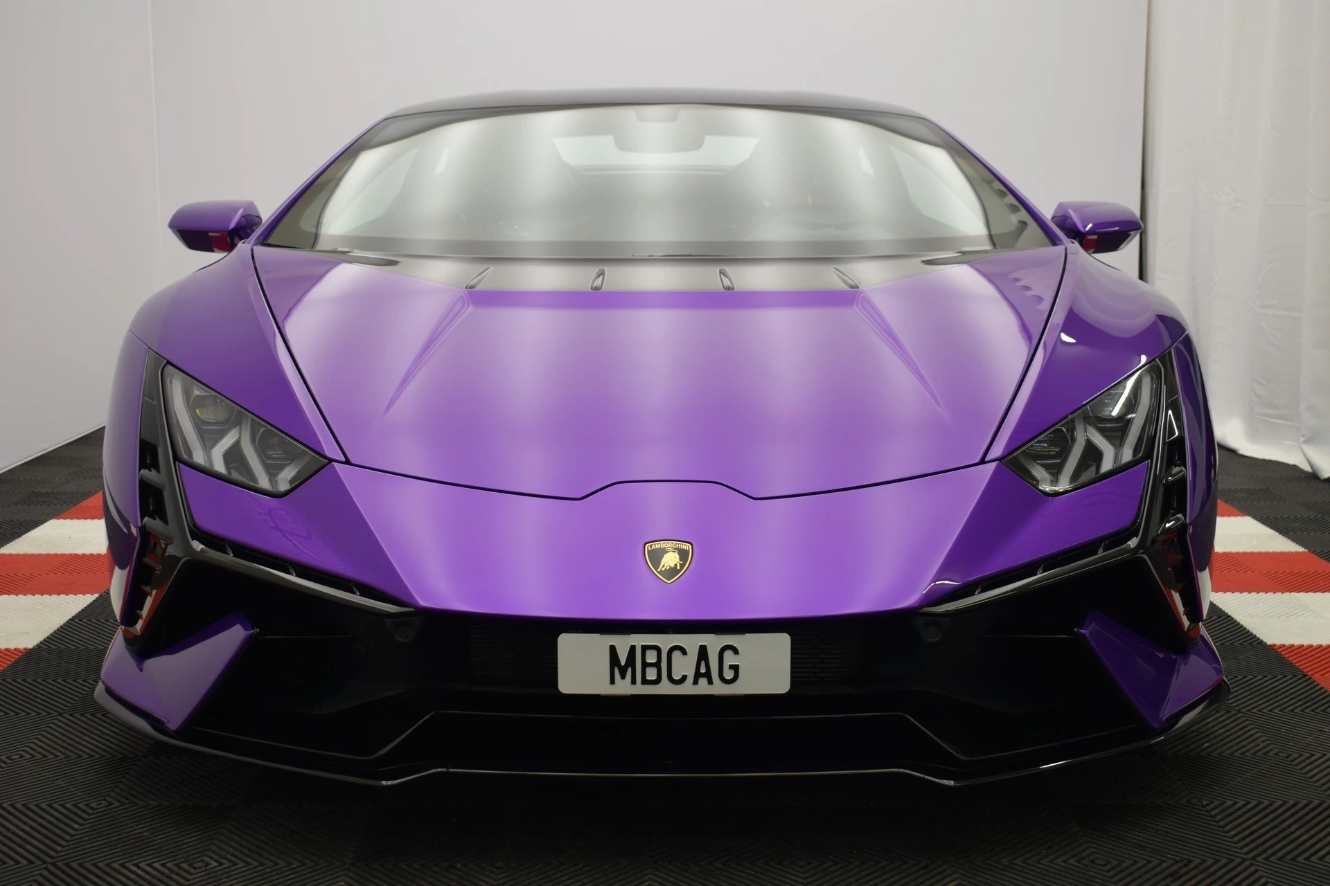 LAMBORGHINI Huracan Tecnica Coupé "viola pasifae"-showroom-element-2