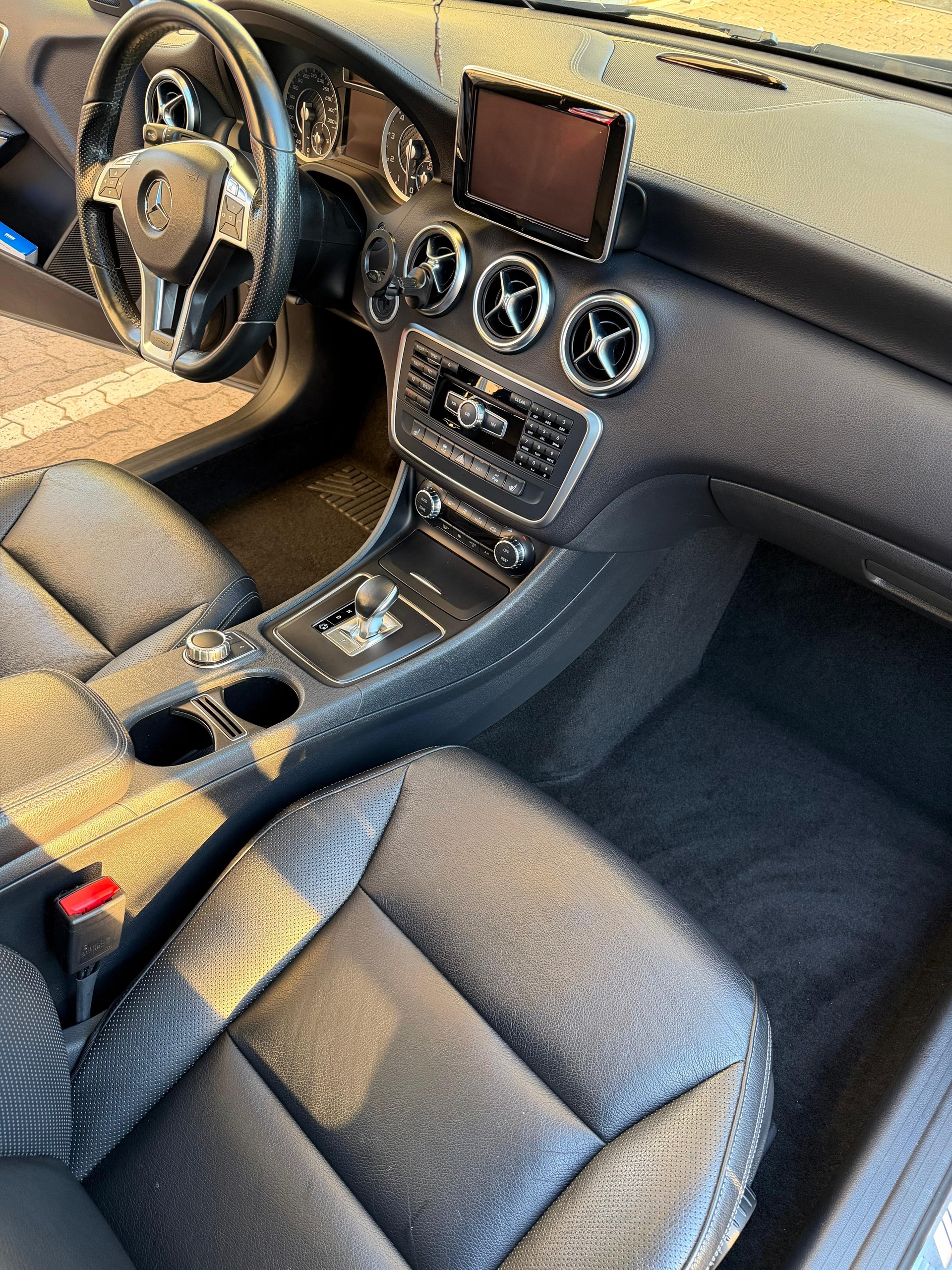 MERCEDES-BENZ A 45 AMG 4Matic Speedshift 7G-DCT-image-5