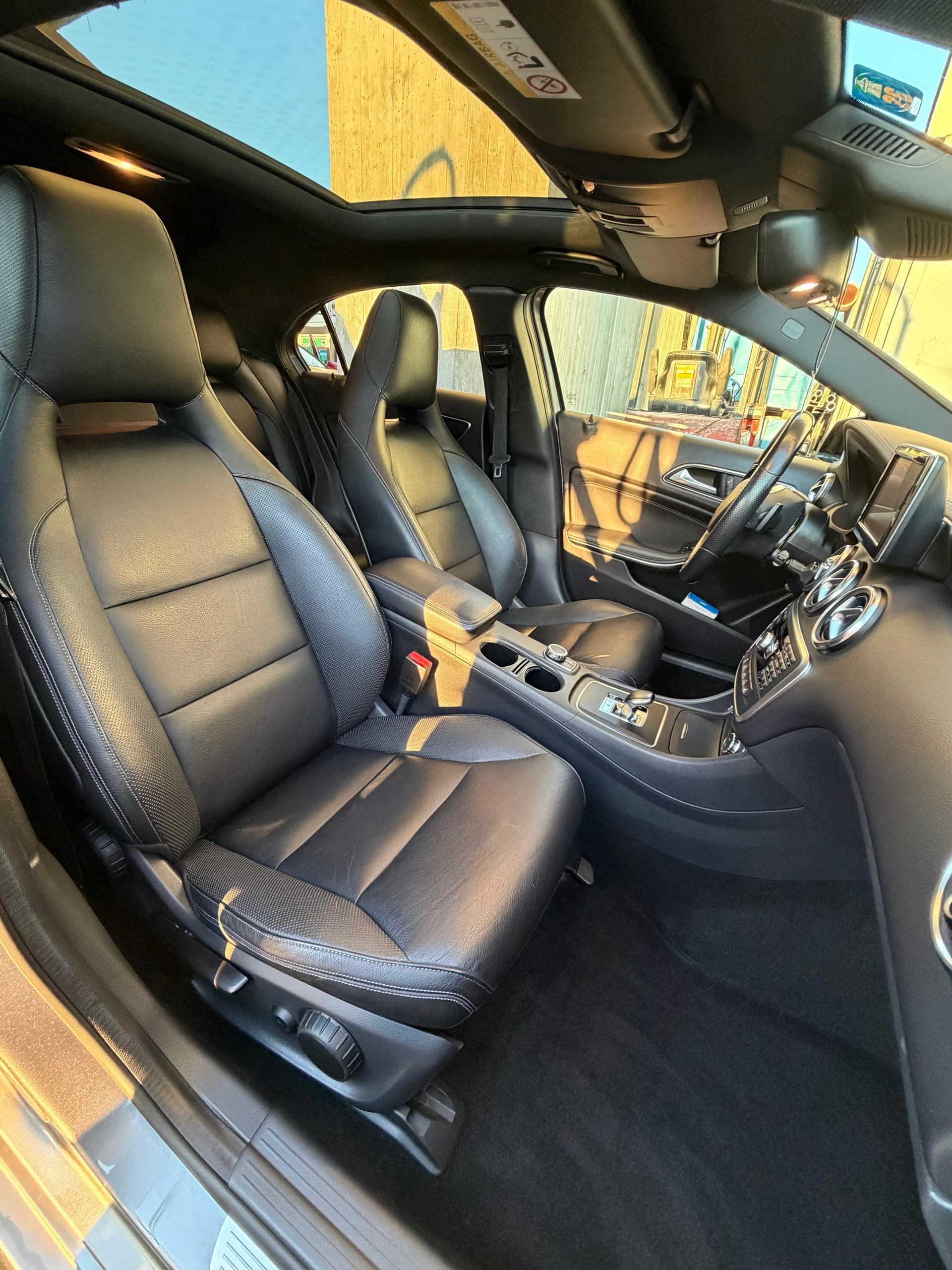 MERCEDES-BENZ A 45 AMG 4Matic Speedshift 7G-DCT-image-4