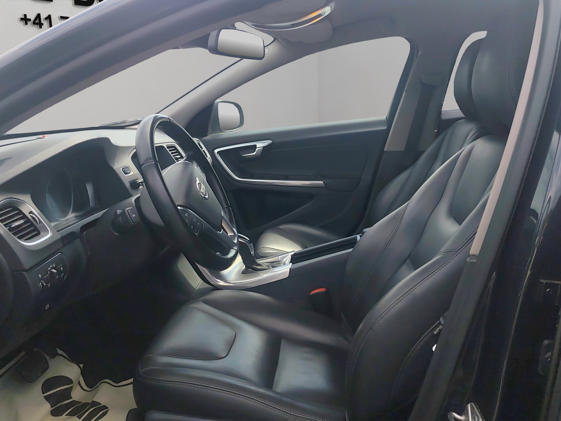 VOLVO V60 D4 Summum Geartronic-image-7