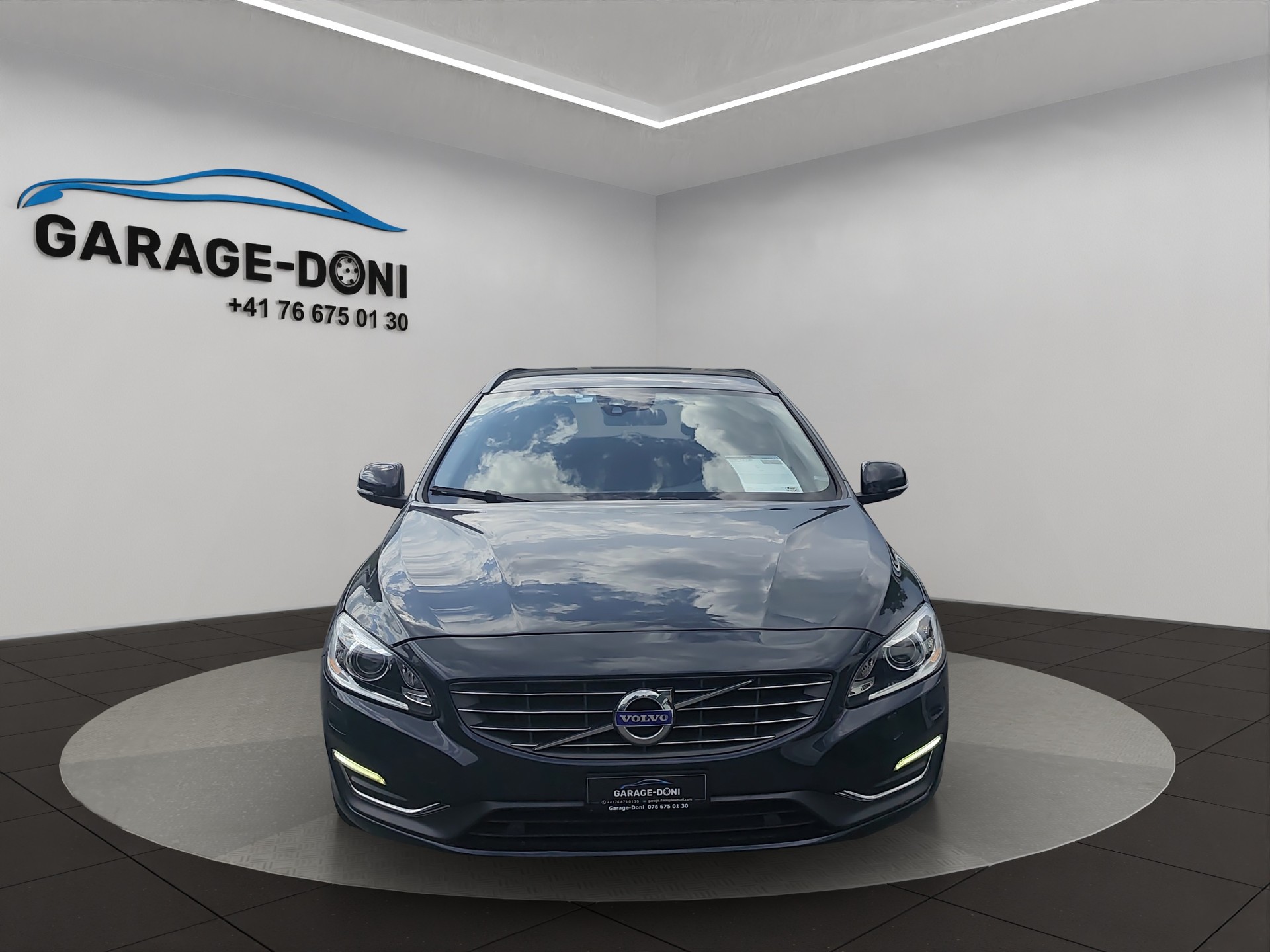 VOLVO V60 D4 Summum Geartronic