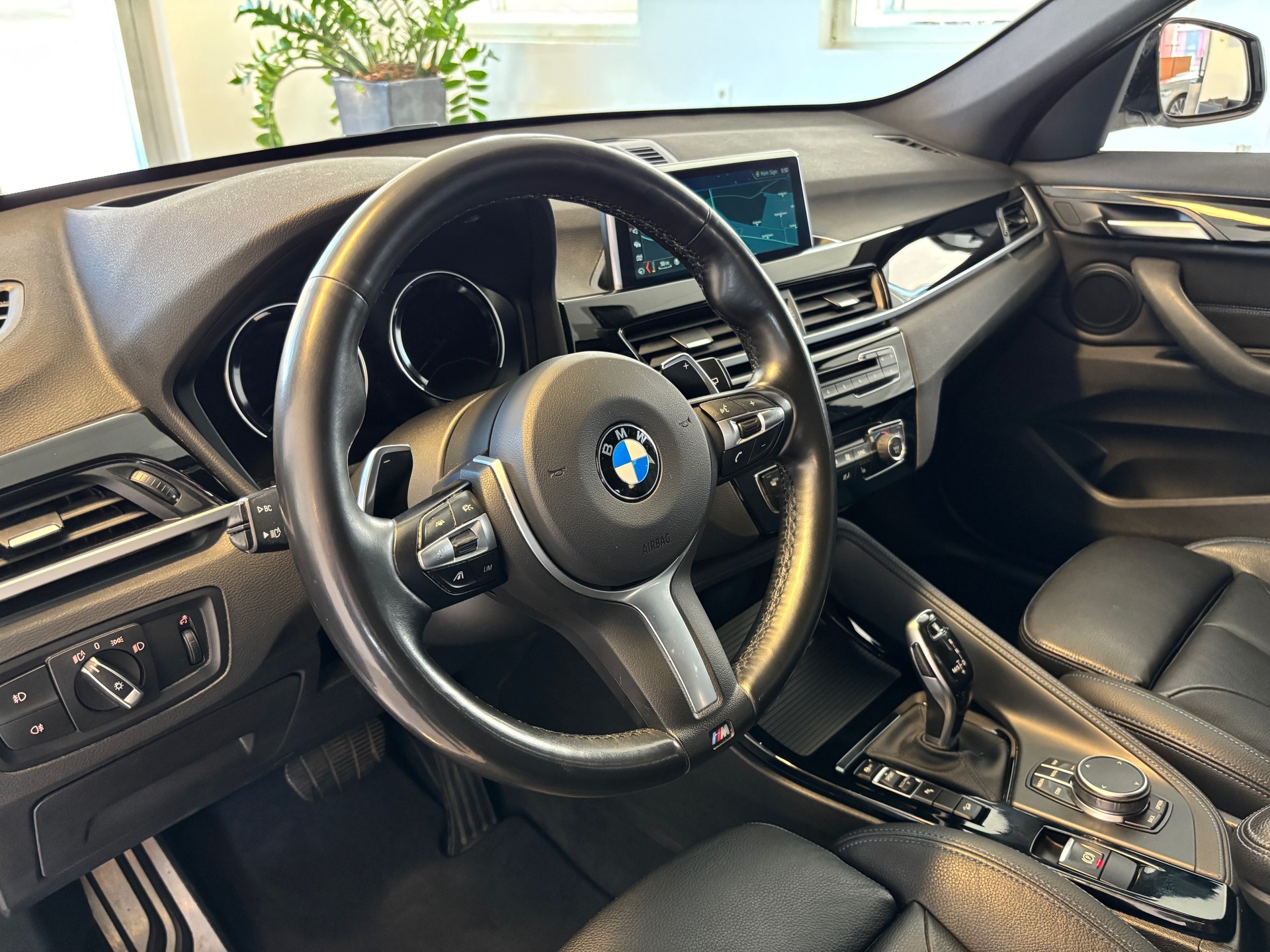 BMW X1 xDrive 20d M Sport Steptronic-image-5
