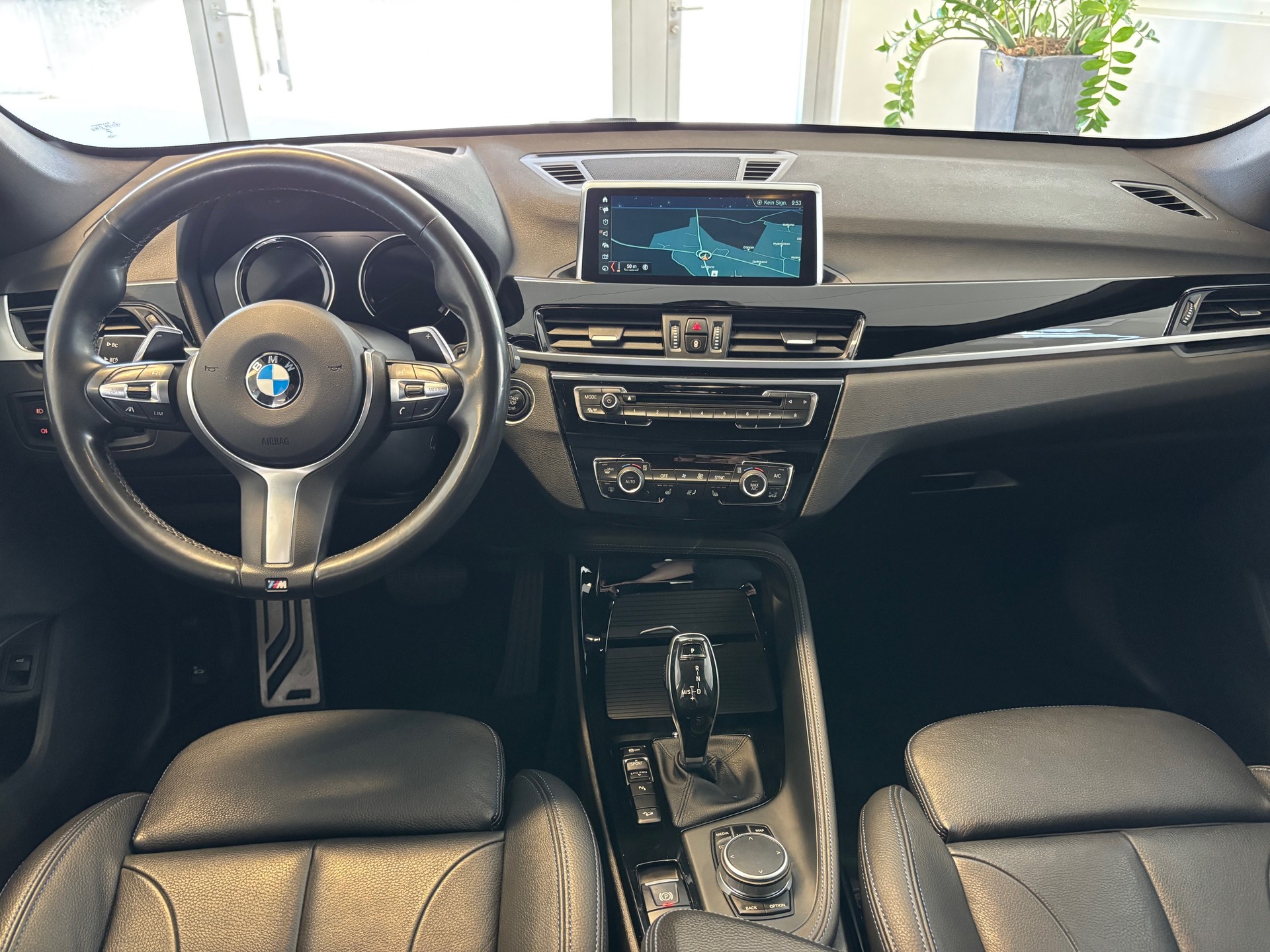 BMW X1 xDrive 20d M Sport Steptronic-image-12