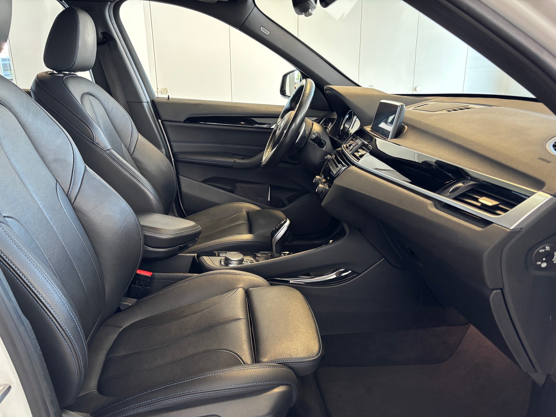 BMW X1 xDrive 20d M Sport Steptronic-image-9