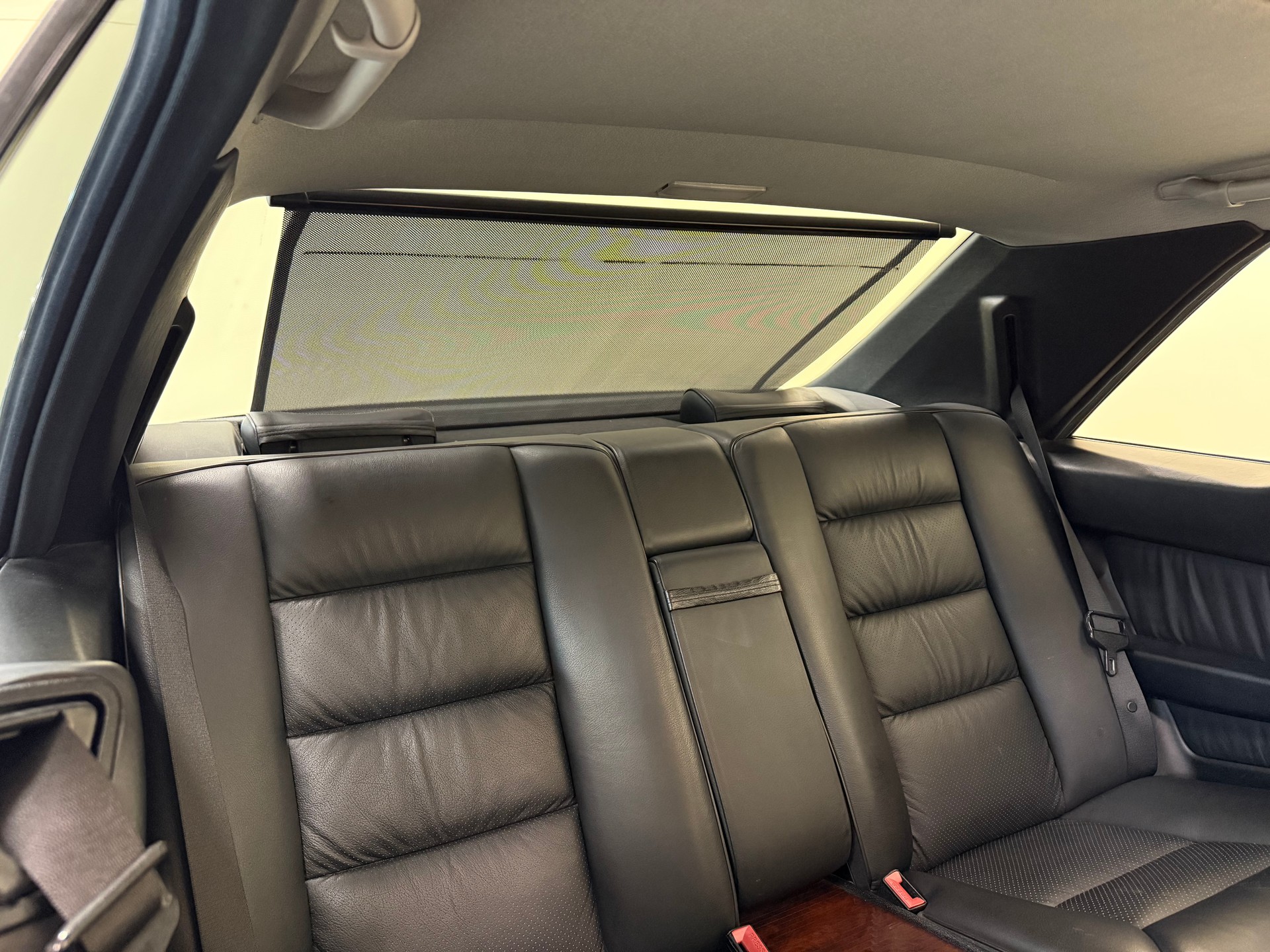 MERCEDES-BENZ 300 CE-image-22