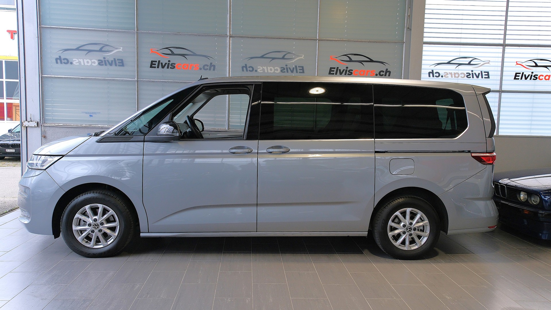 VW Multivan 2.0 TDI Life DSG Lang-image-11