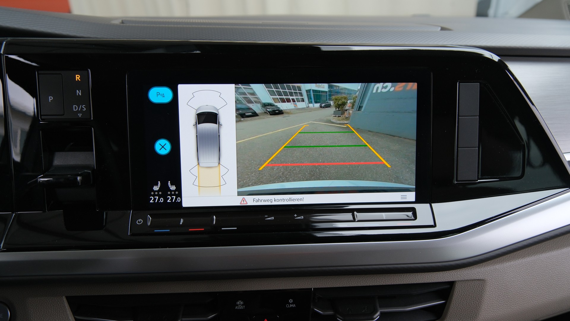 VW Multivan 2.0 TDI Life DSG Lang-image-18