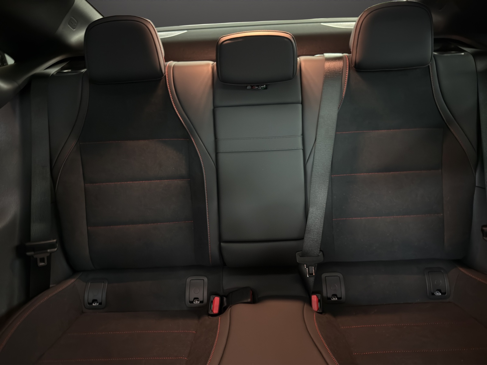MERCEDES-BENZ CLA 220 4Matic 8G-DCT-image-14