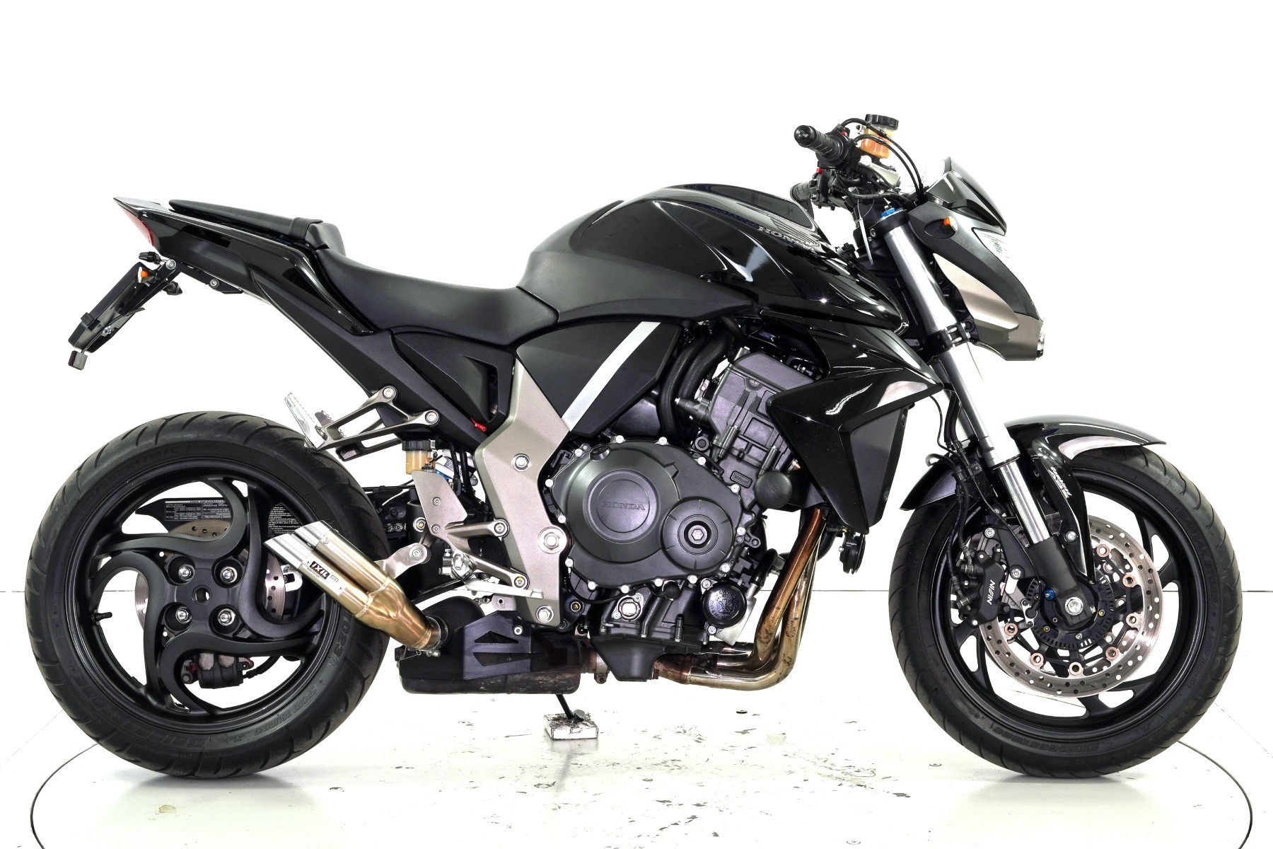 HONDA CB 1000 R ABS-showroom-element-3
