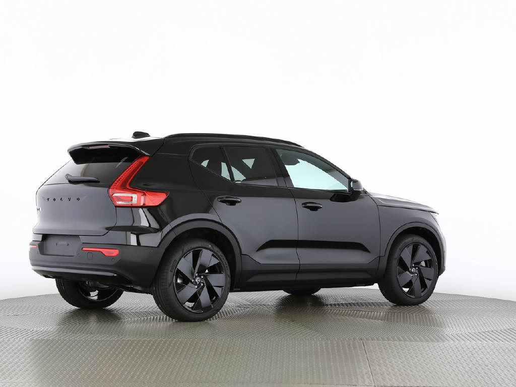VOLVO EX40 Twin Black Edition AWD-image-27