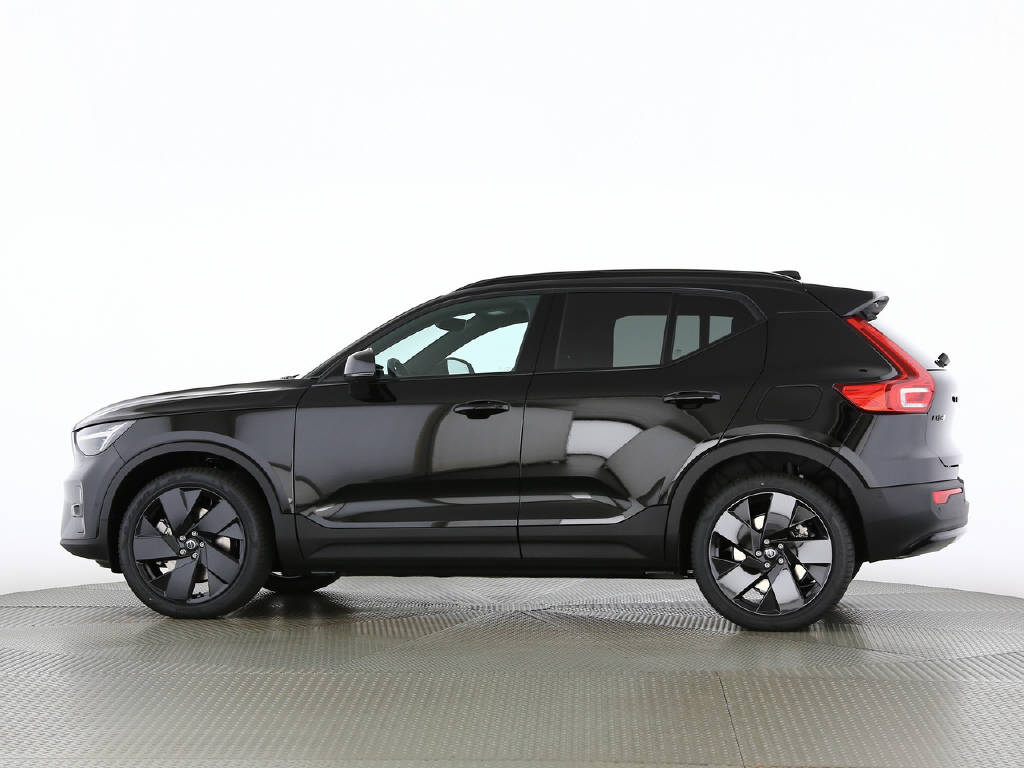 VOLVO EX40 Twin Black Edition AWD-image-23